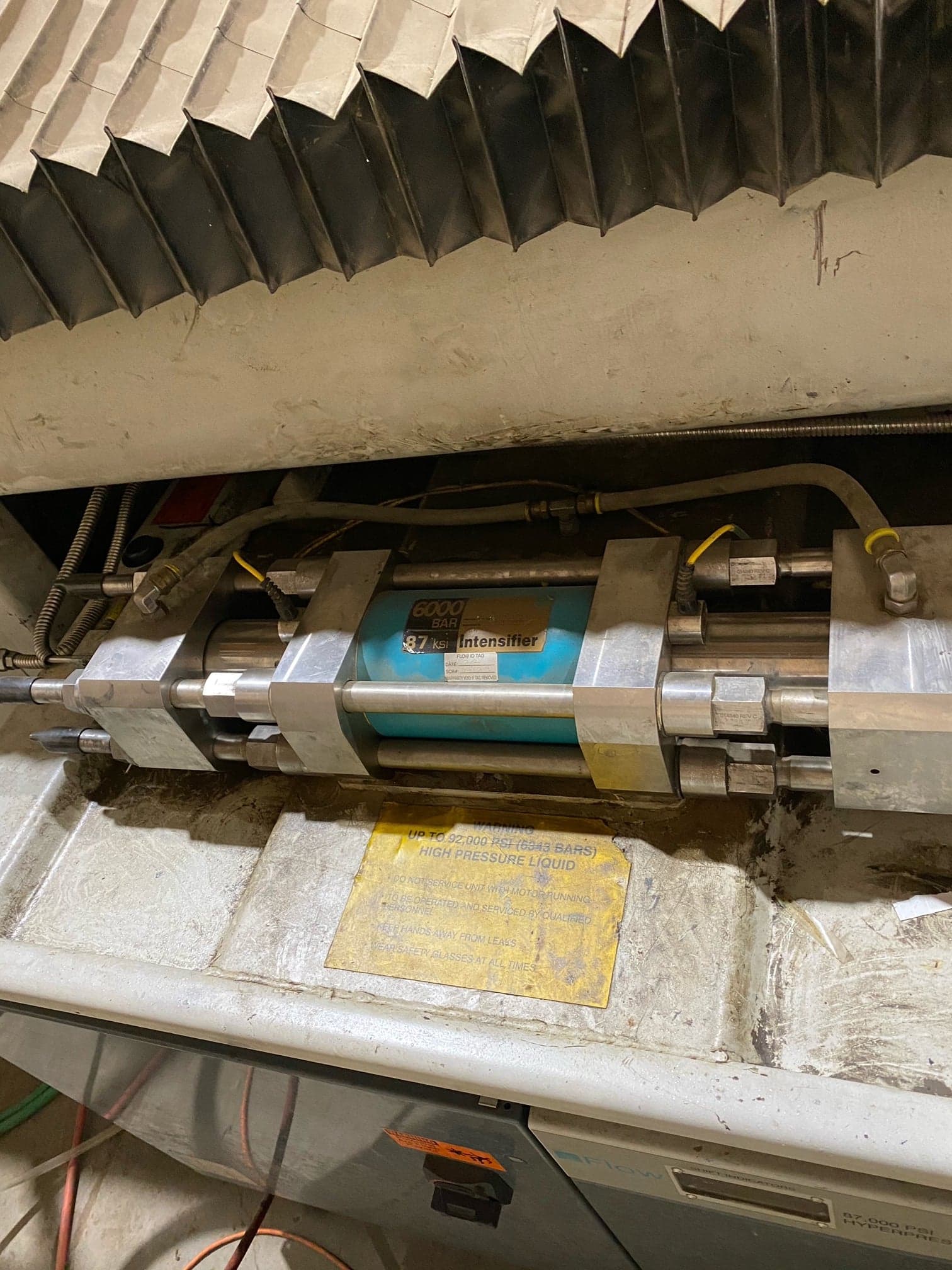 6' x 12' Flow IFB Waterjet, 2007- 87,000 PSI - Image 4