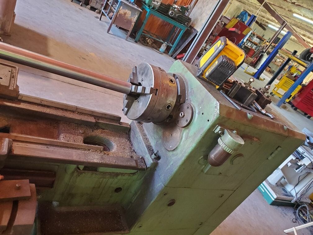 Kingston HL-3000 Gap Bed Lathe - 1981 - Image 3