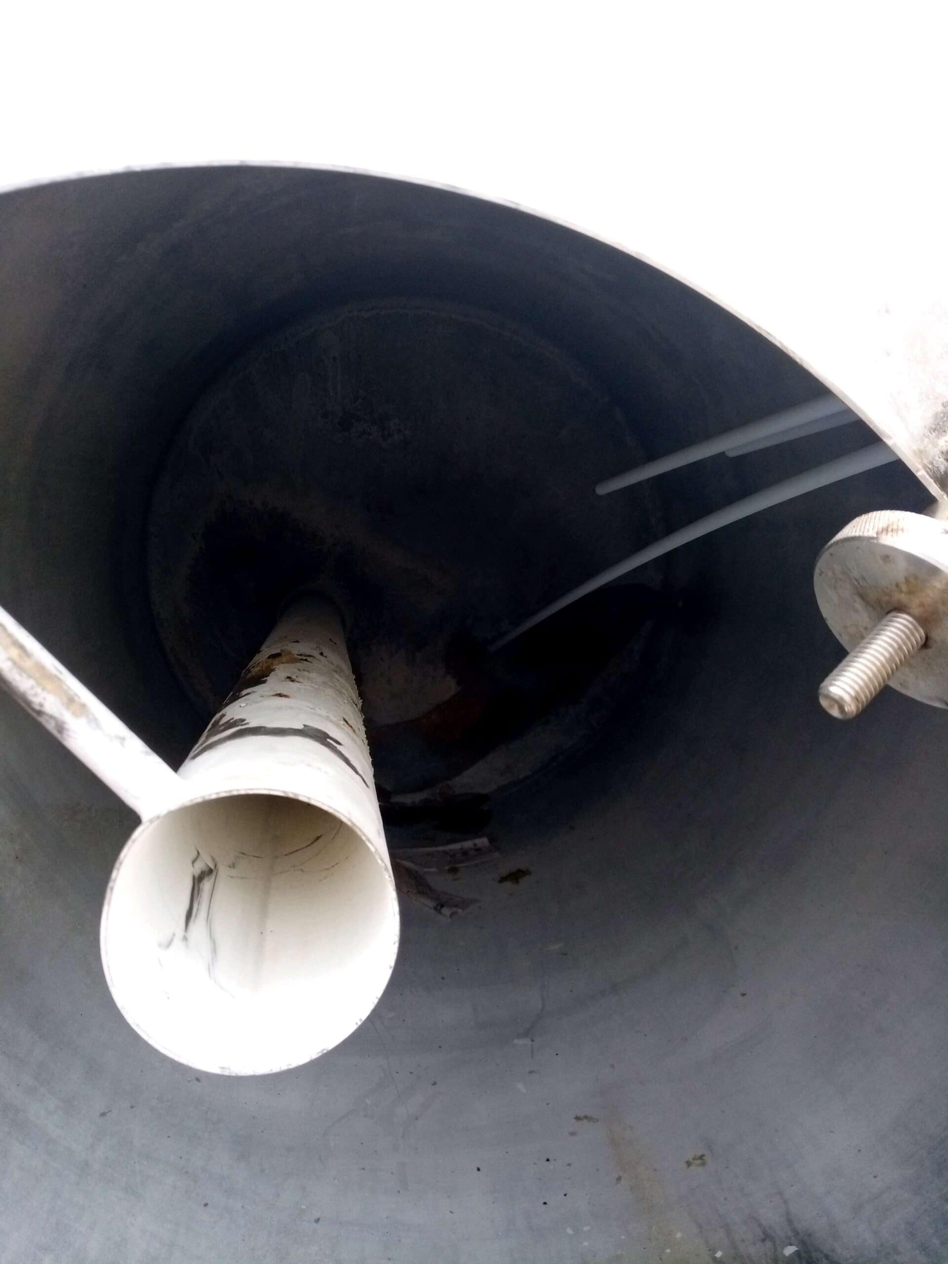 300 Gallon Vertical Stainless Steel Tank - Image 6