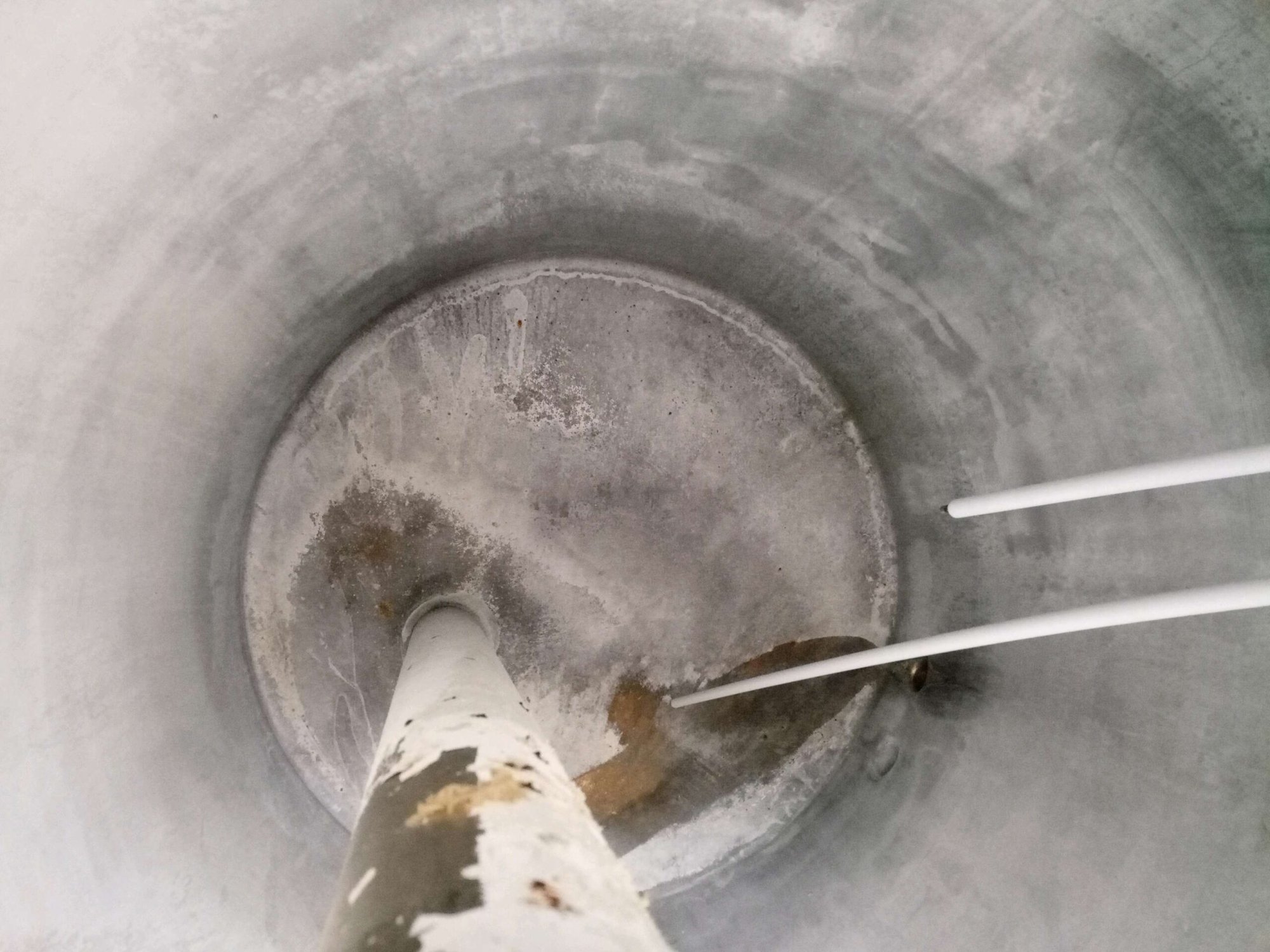300 Gallon Vertical Stainless Steel Tank - Image 7
