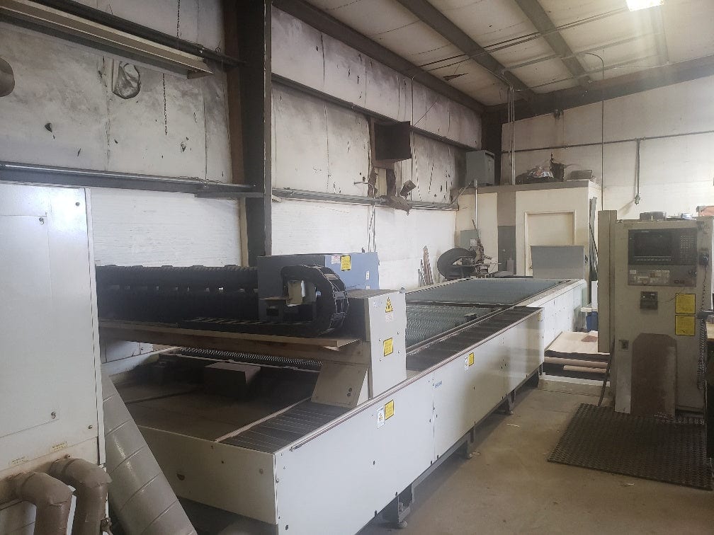 Mitsubishi 3015 LXP Laser, 1998- With Shuttle Tables - Image 3