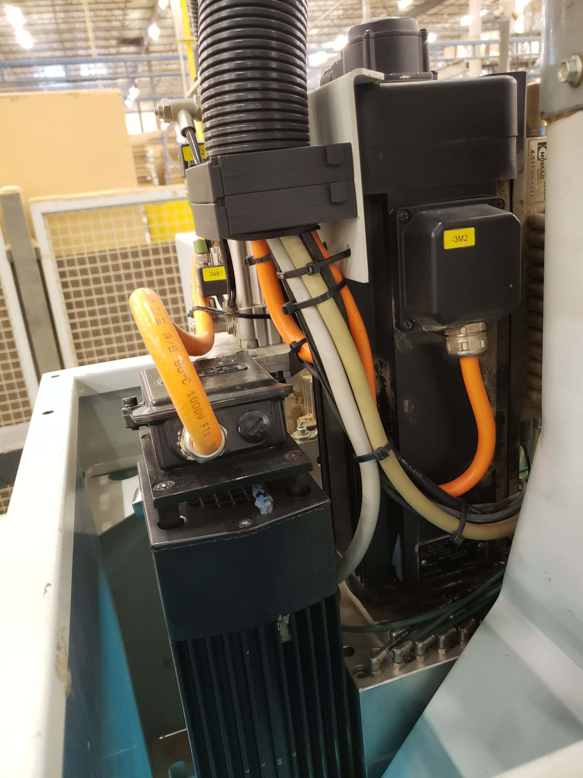 Weeke Venture 05S CNC Router, 2007 - Vacuum Pump, Scrap Conveyor, Handheld Pendant - Image 6