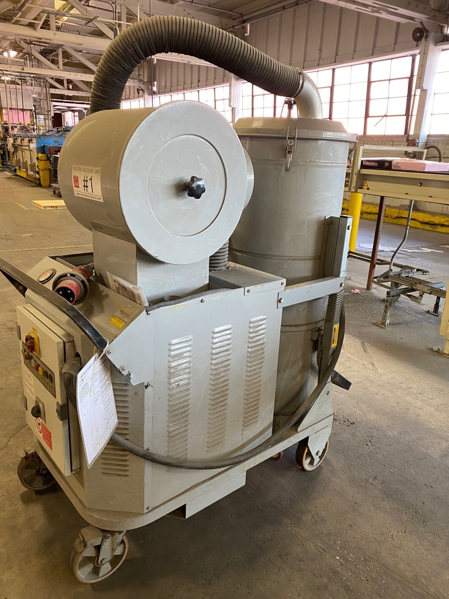 Nilfisk CFM 3907, 15 HP Vacuum; 2017; MSDS Available - Image 6