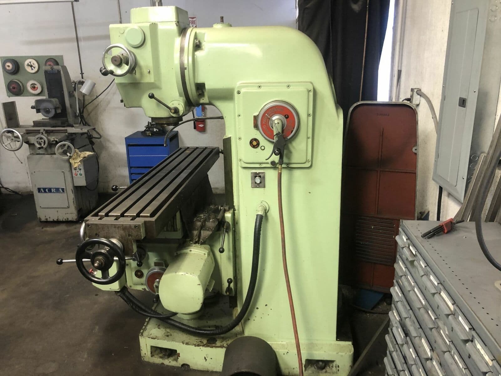 Varnamo Universal Milling Machine - Tooling Included, Video Available - Image 3