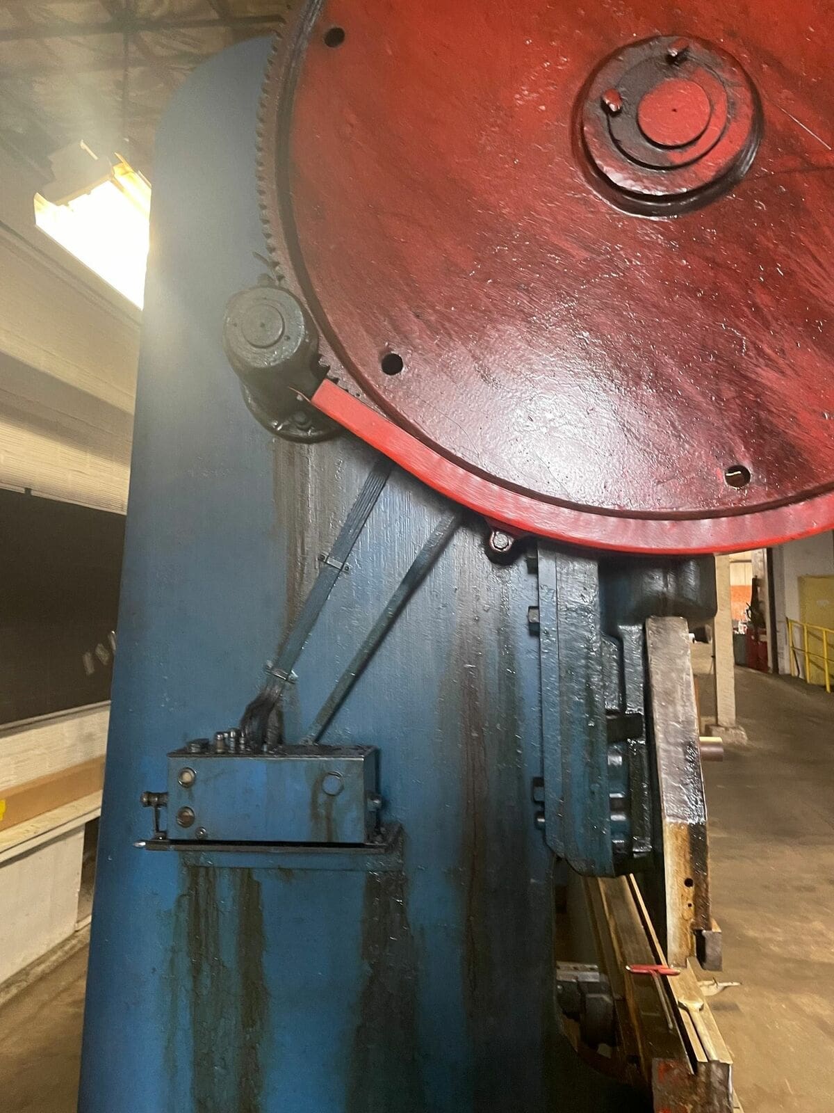 150 Ton x 10' Cincinnati Model 90 Press Brake - Under Power, Video - Image 3