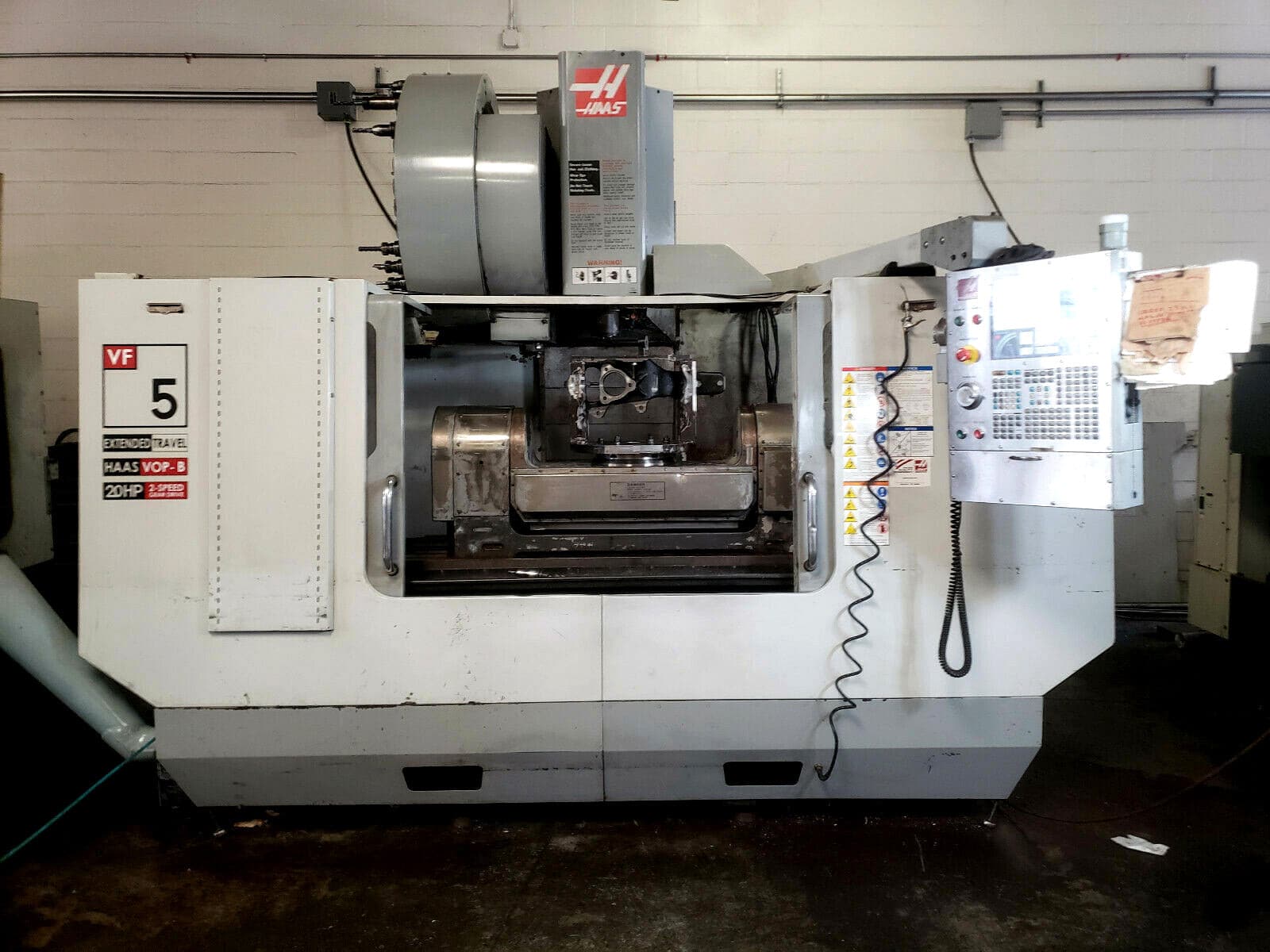 Haas VF-5XT 5 Axis VMC, 2007 - 40 Tool SMTC - Haas 310 Trunnion Available at Addt'l Cost