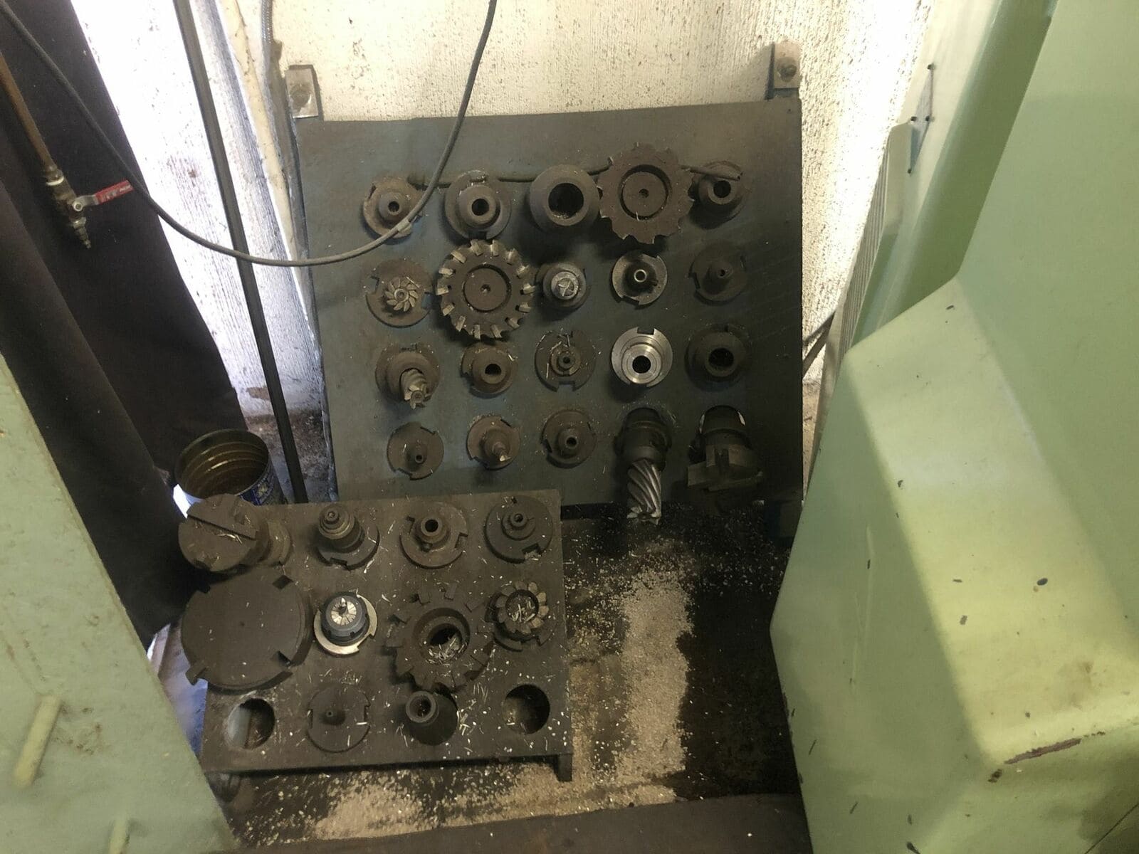 Varnamo Universal Milling Machine - Tooling Included, Video Available - Image 10