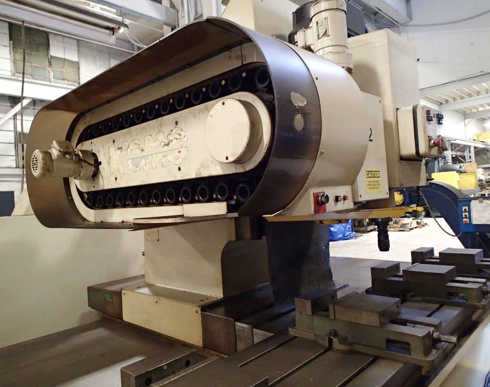 KOMO VMC 144 Fixed Table Mill, 1991- 144” x 20”, Fanuc Control - Image 7