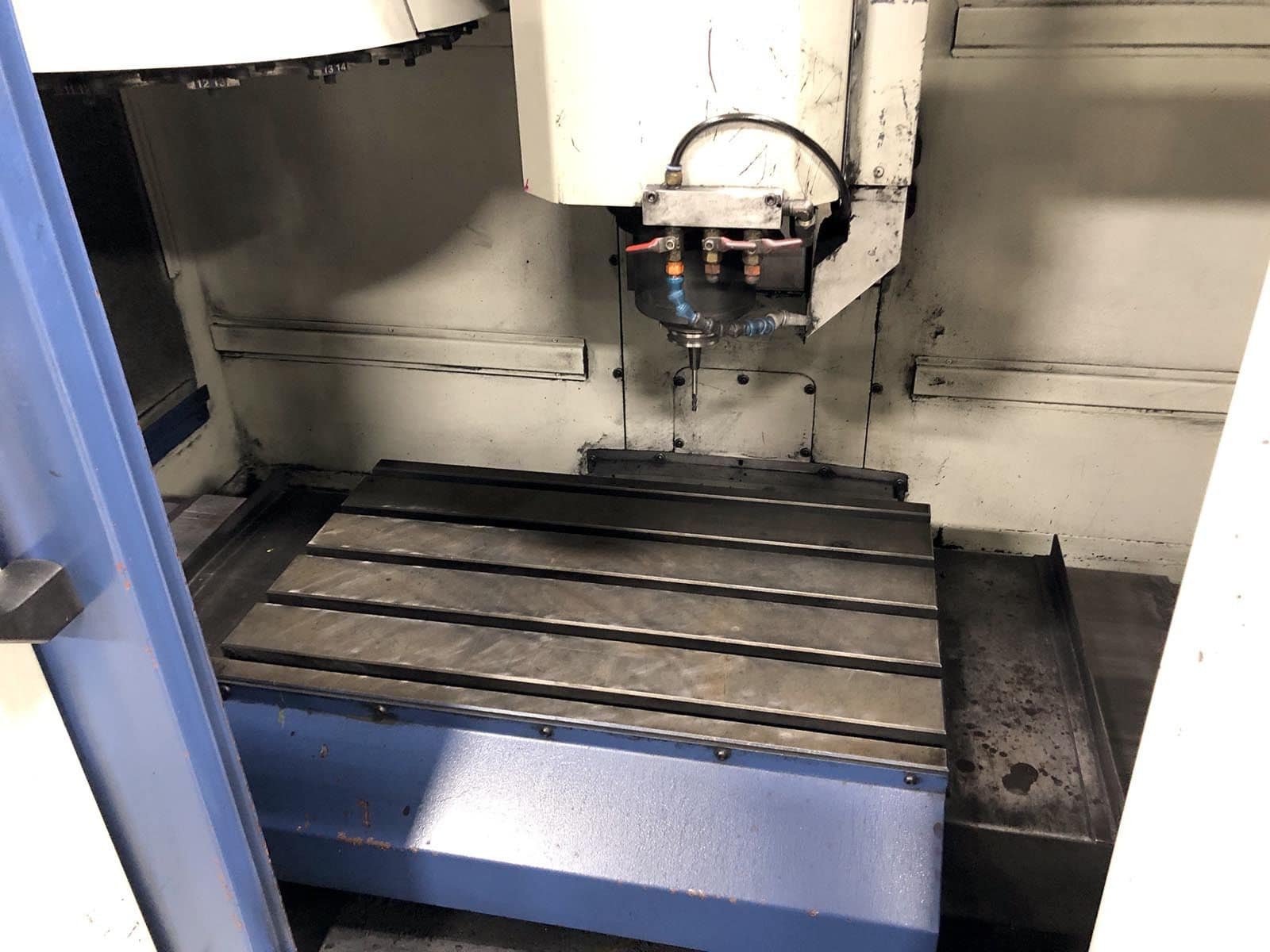 Baby Brute CNC Vertical Machining Center, 2002- Selca Control, Heavy Duty - Image 4