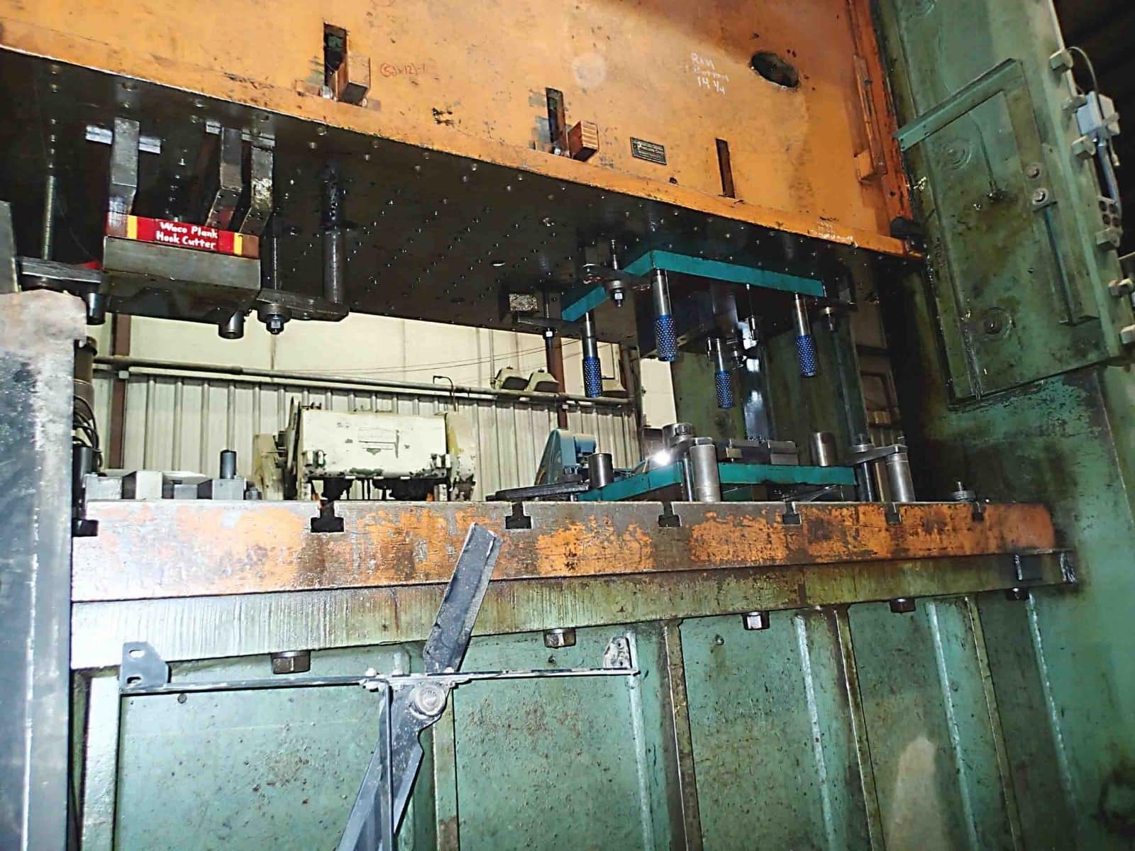 250 Ton Verson Model 250-S2-96 Straight Side Press- 42" x 96" Bed, 14" Stroke, 24" Shut - Image 3