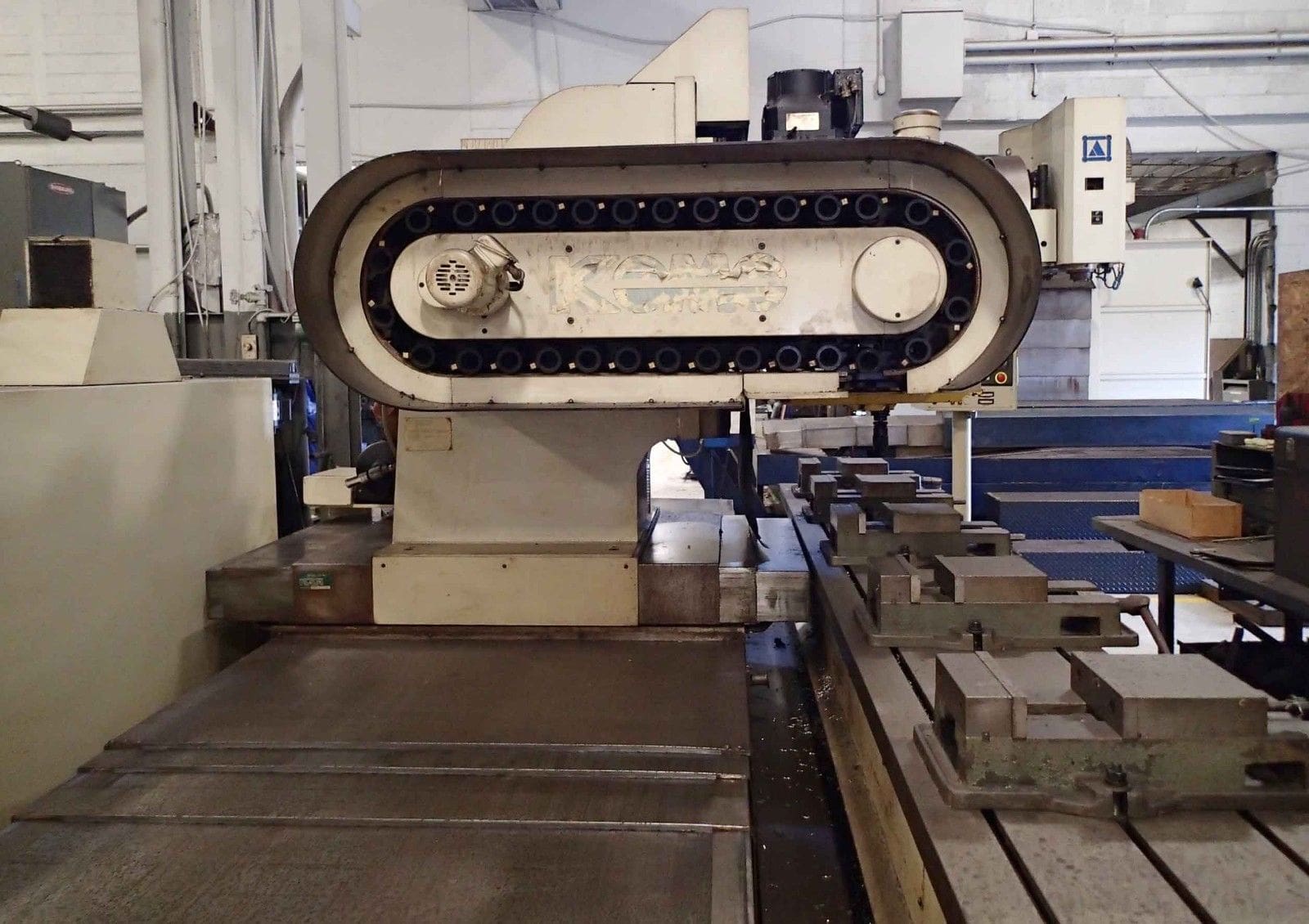 KOMO VMC 144 Fixed Table Mill, 1991- 144” x 20”, Fanuc Control - Image 8