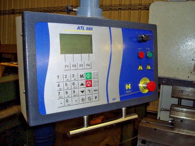 Hardinge Conquest CS-51 CNC Lathe 1992 - Image 10