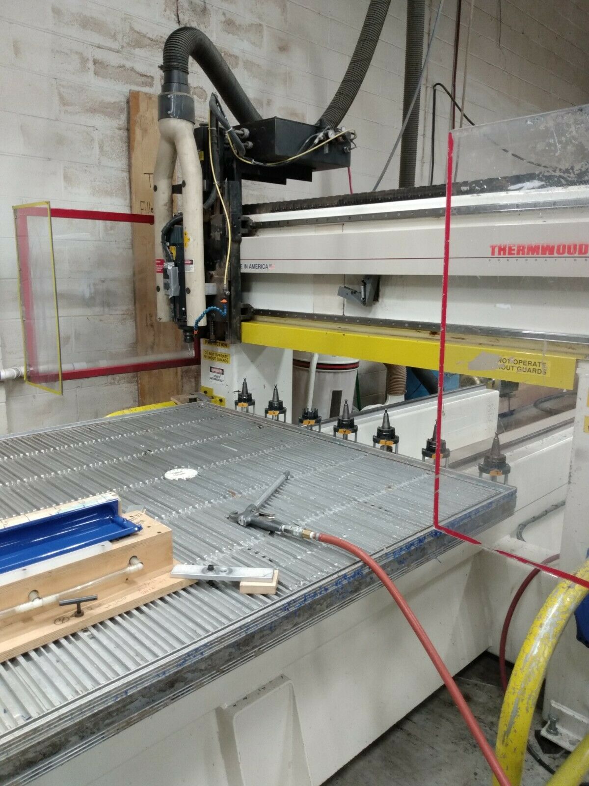 5' x 8' Thermwood Model 40 CNC Router, 2002 - 3 Axis, ATC - Image 4