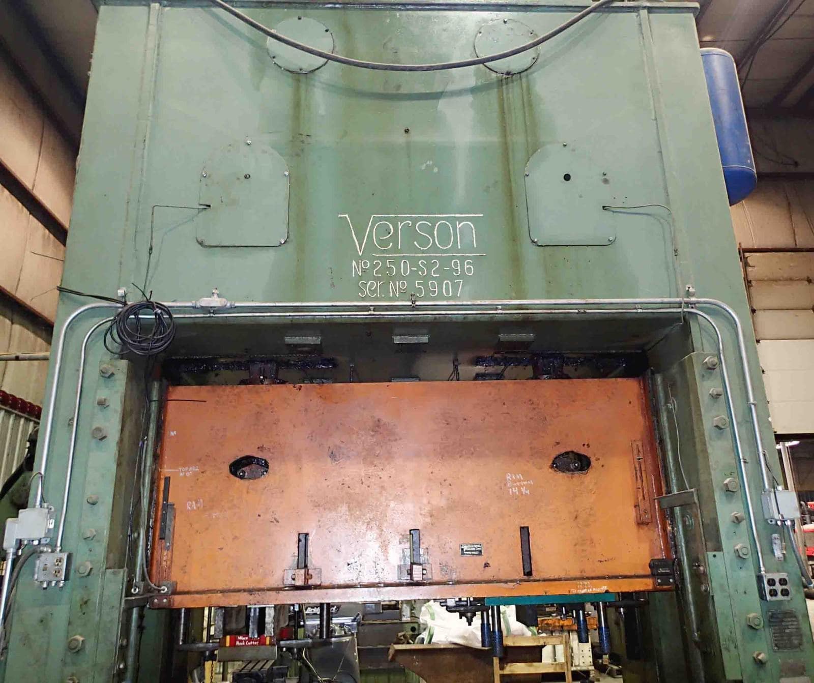 250 Ton Verson Model 250-S2-96 Straight Side Press- 42" x 96" Bed, 14" Stroke, 24" Shut - Image 7
