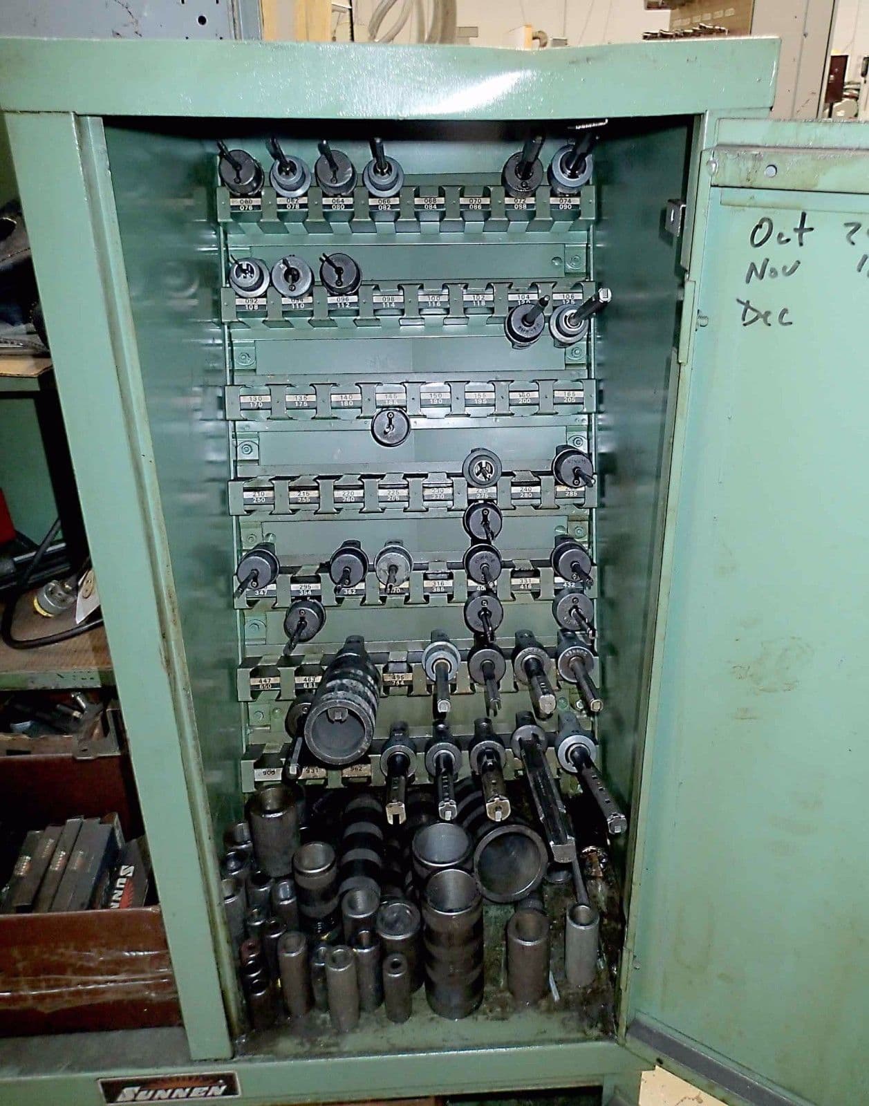 Sunnen Model MBB 1680 Horizontal Honing Machine, 1970 - All Hones Included - Image 9