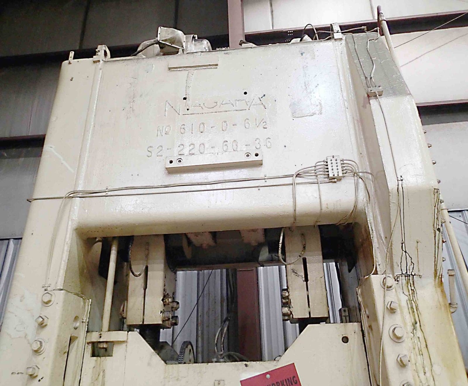 220 Ton Niagara Model S2-220-60-36 Straight Side Press- 36" x 60" Bed, 12" Stroke, 23" Shut - Image 10