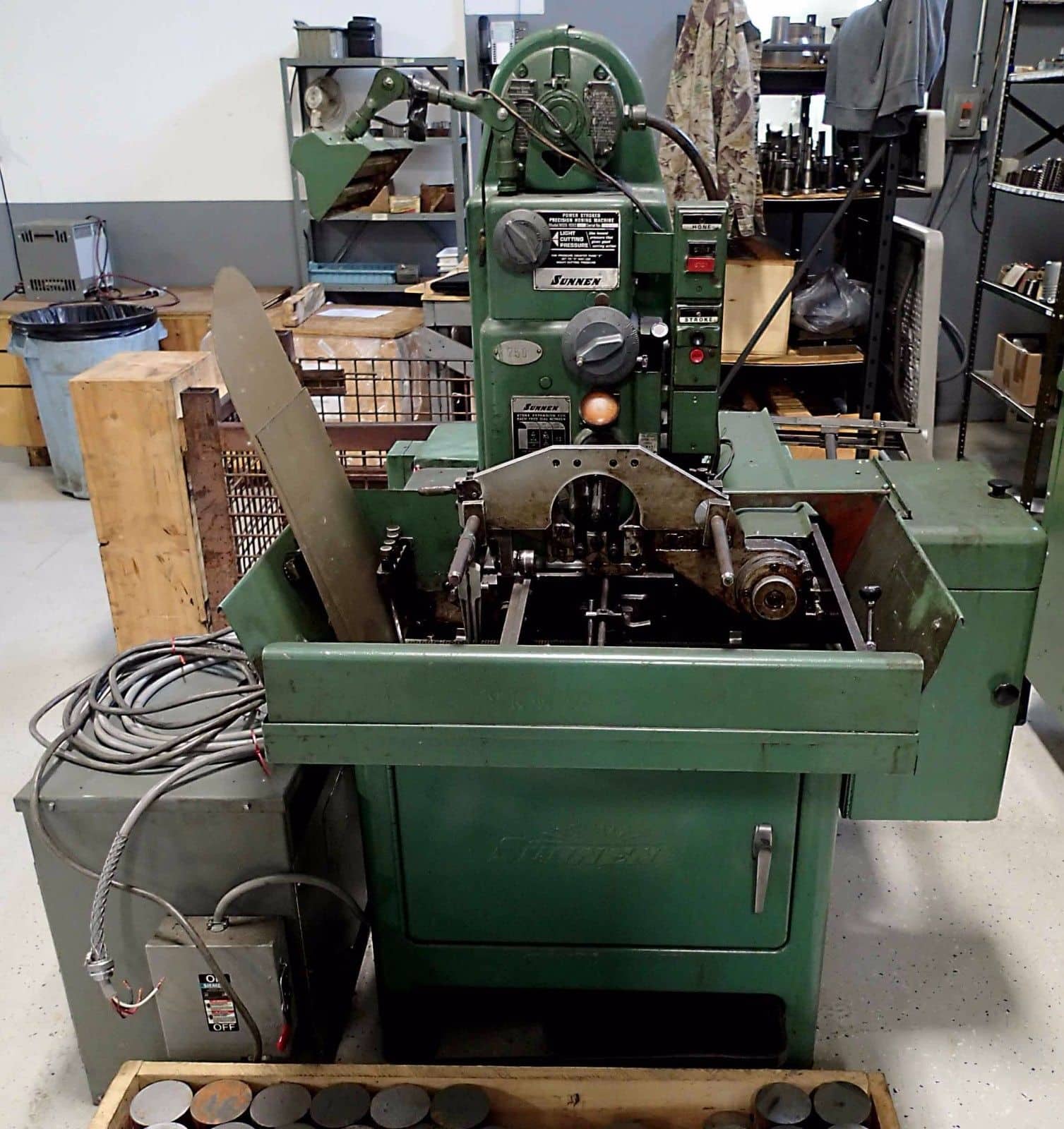 Sunnen Model MBB 1680 Horizontal Honing Machine, 1970 - All Hones Included