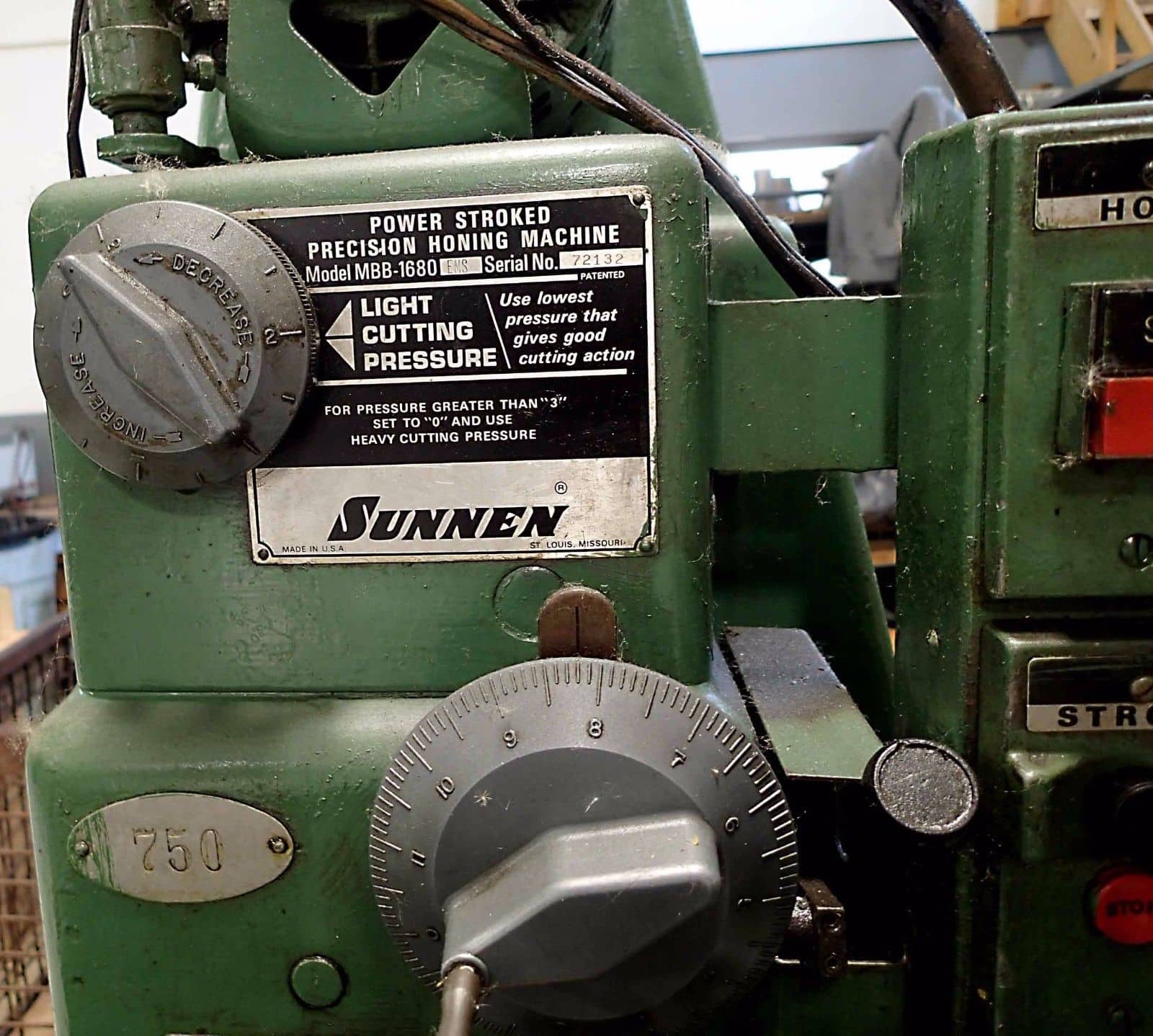 Sunnen Model MBB 1680 Horizontal Honing Machine, 1970 - All Hones Included - Image 6