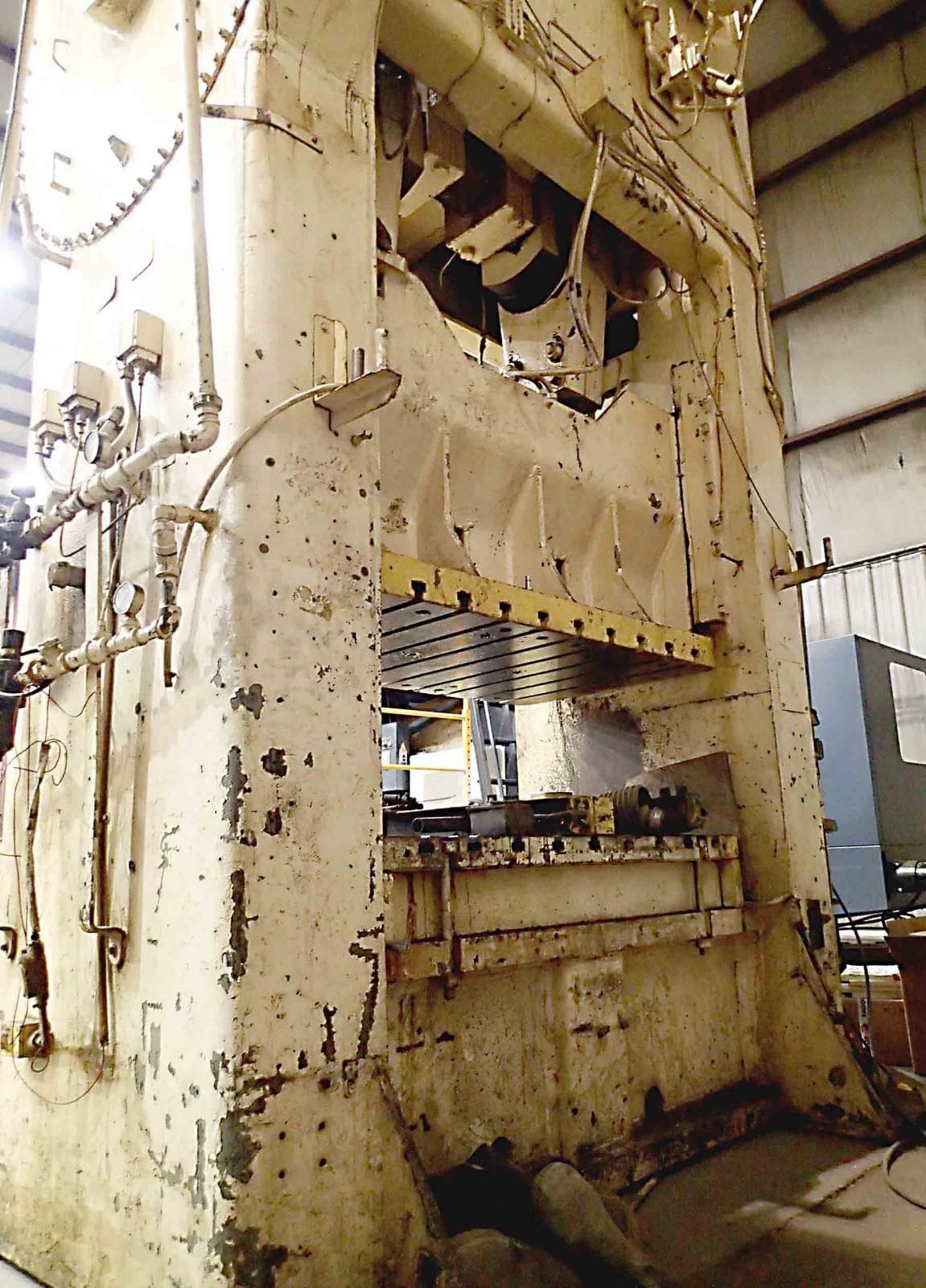 220 Ton Niagara Model S2-220-60-36 Straight Side Press- 36" x 60" Bed, 12" Stroke, 23" Shut - Image 7