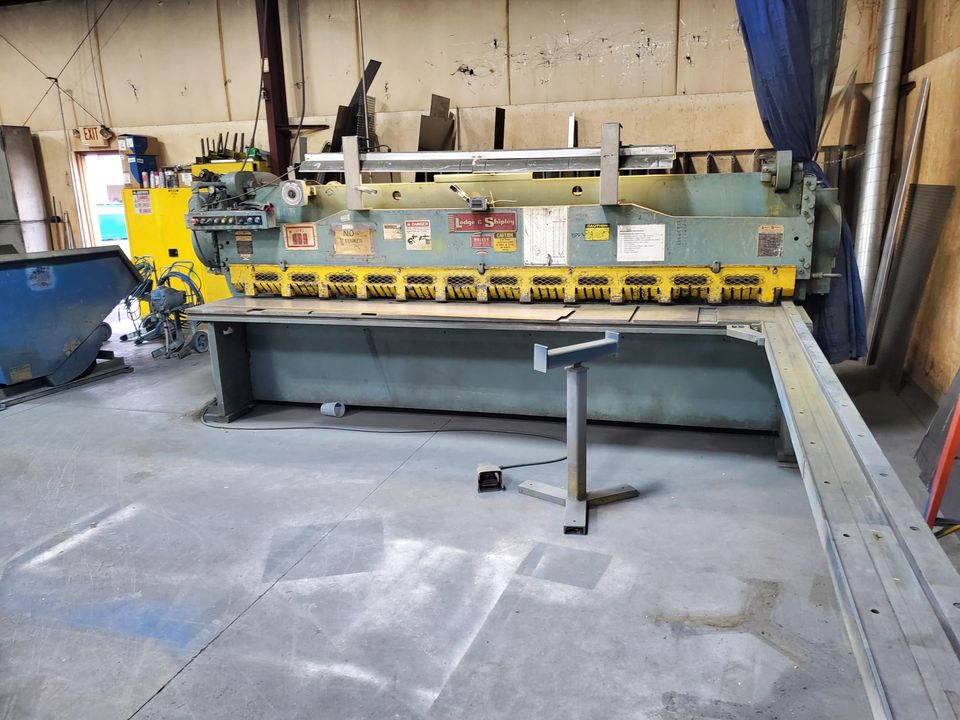 3/16" x 12' Lodge and Shipley Model 0312-SL Mechanical Shear- Programmable Backstop. - Image 2