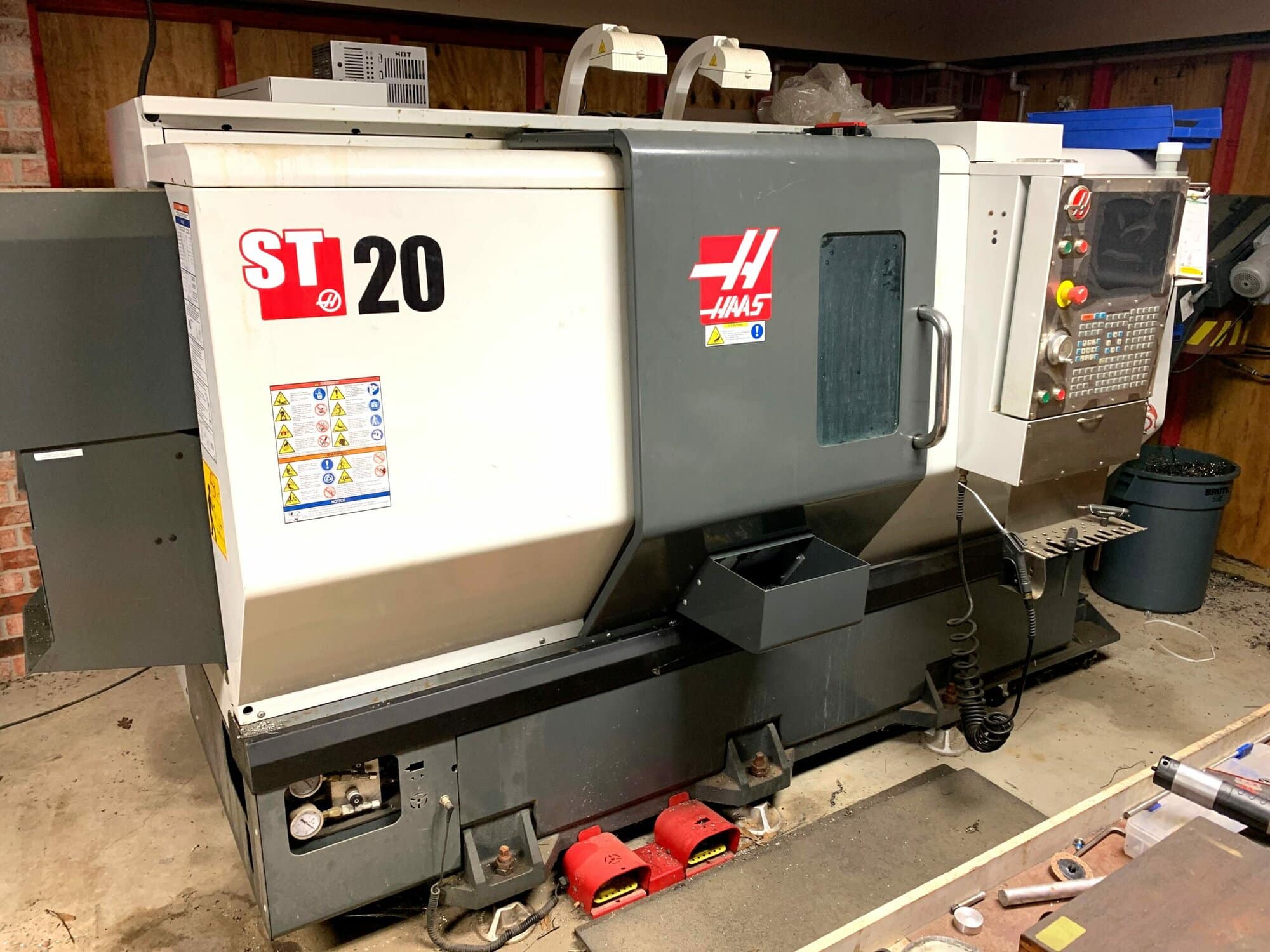 Haas ST-20 CNC Lathe, 2014 - Parts Catcher, Probing, Tailstock, Low hours, Tooling goes with