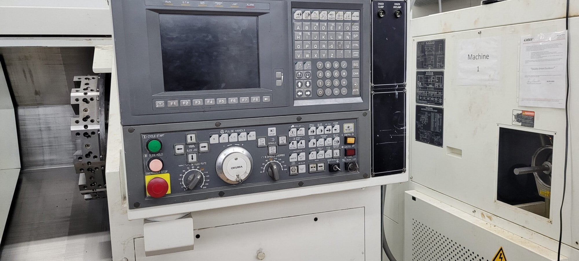 Okuma ES-L10 CNC Lathe, 2004 - 12 Tool Turret, USB, Conveyor, Tailstock - Image 3