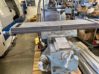 9" x 42" Kondia Powermill Vertical Knee Mill - Image 6