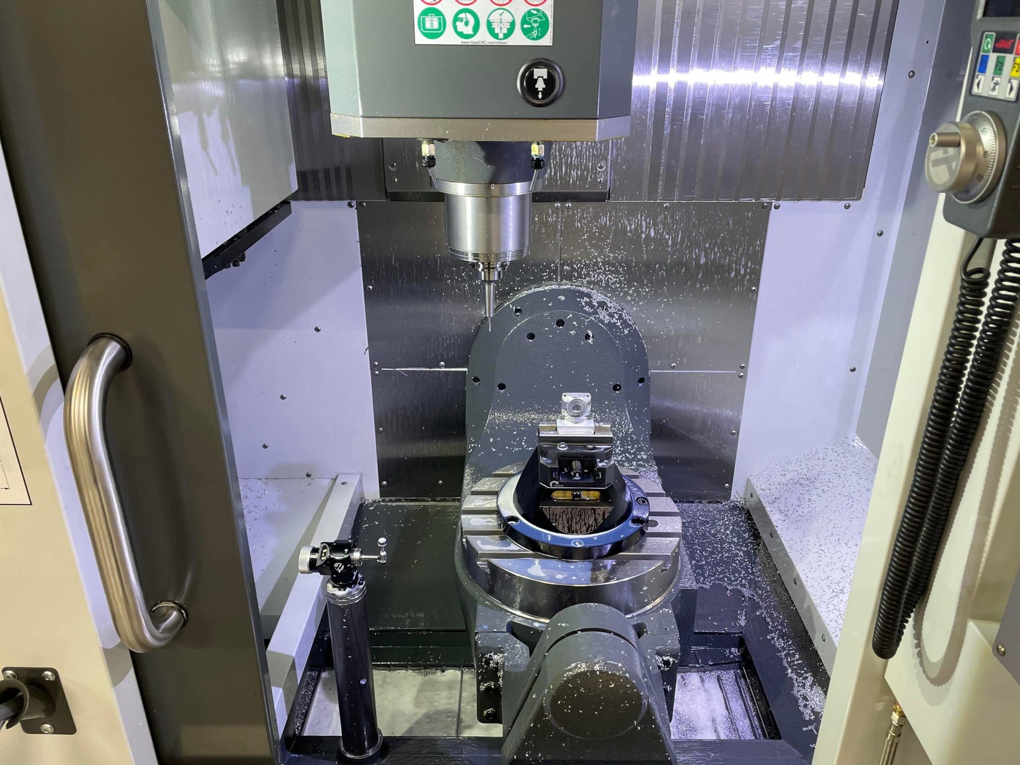 Haas UMC-500 Universal Machining Center, 2020 - 15,000 RPM Spindle, TSC, WIPS. (3 Identical Machines) - Image 2