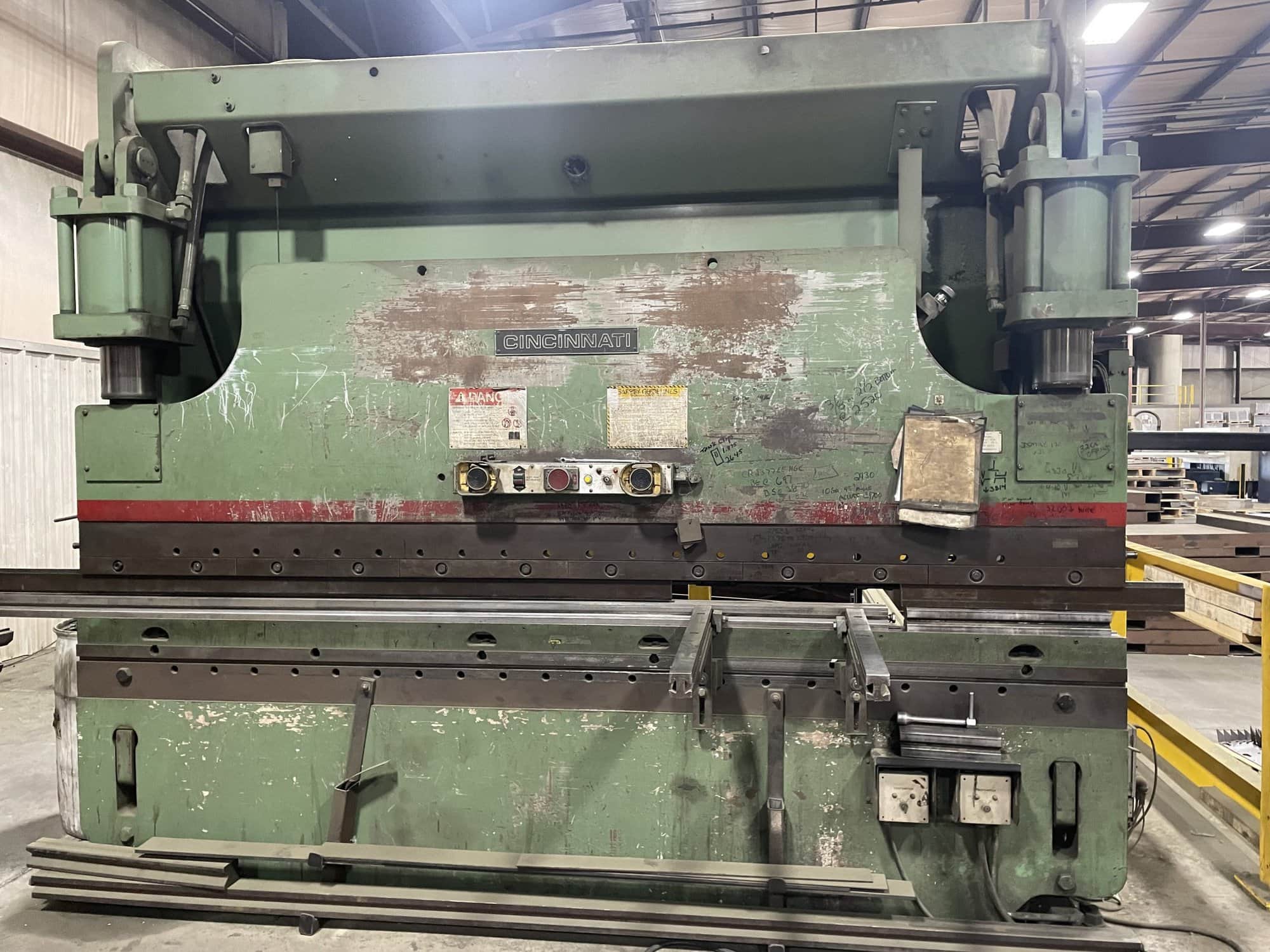 175 Ton x 12' Cincinnati 175CB x 10 CNC Press Brake