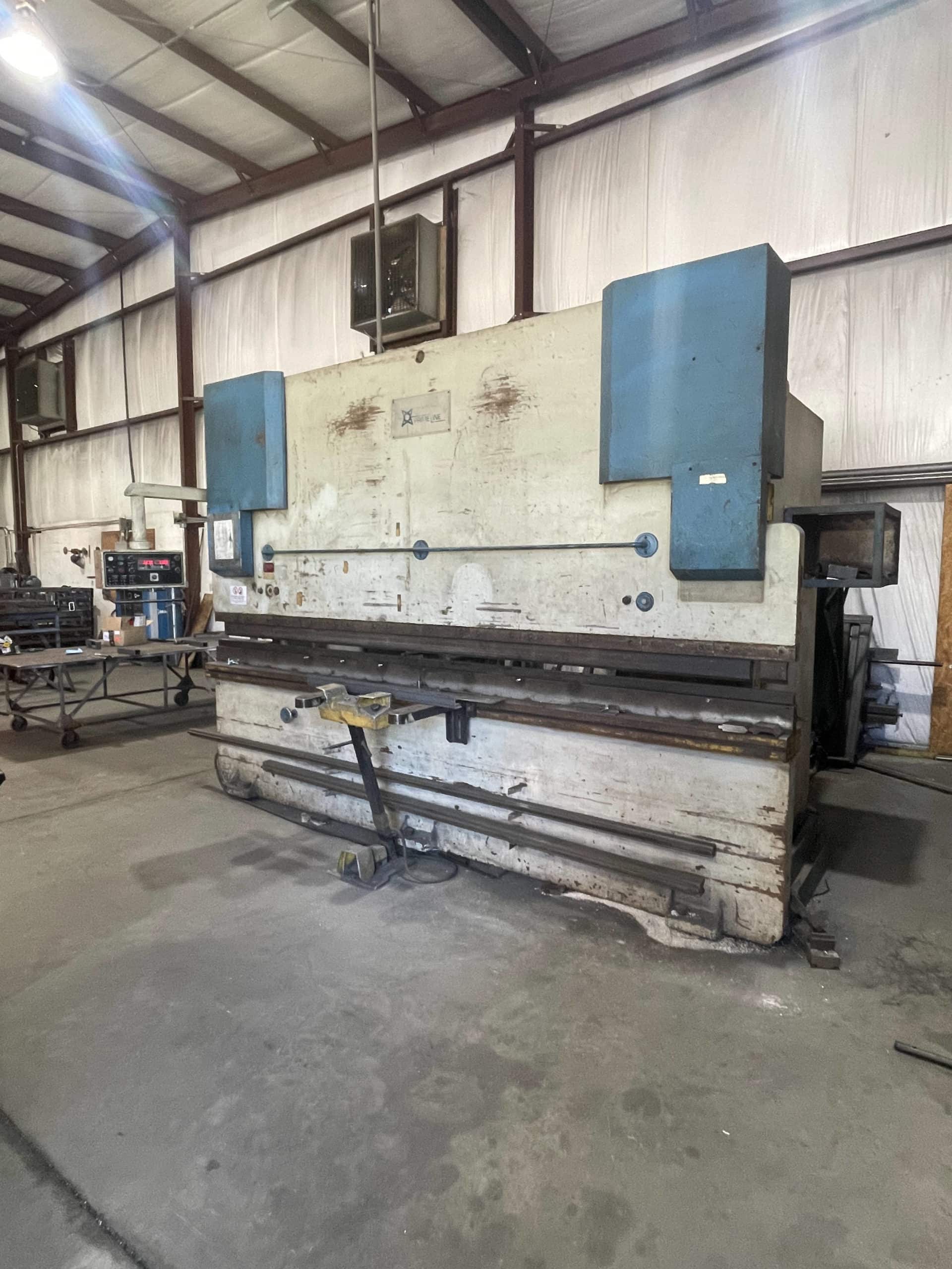 220 Ton x 12' Durma HAP 37200 Press Brake, 1997 - Single Axis Backgauge Control - TOOLING INCLUDED!