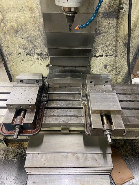 Fryer MB-10R Tool Room Mill- Anilam - Image 4