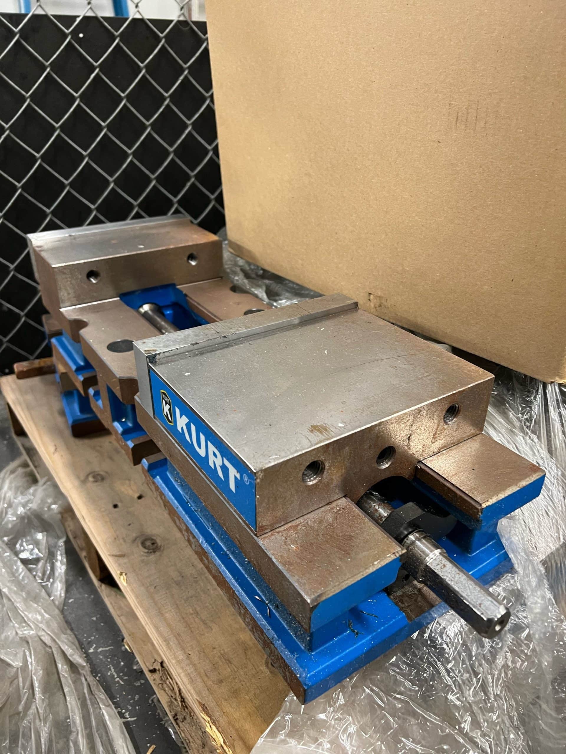 (4) KURT 3800V Vises- 10.25" Jaw Opening, 8" Jaw Width - Image 2