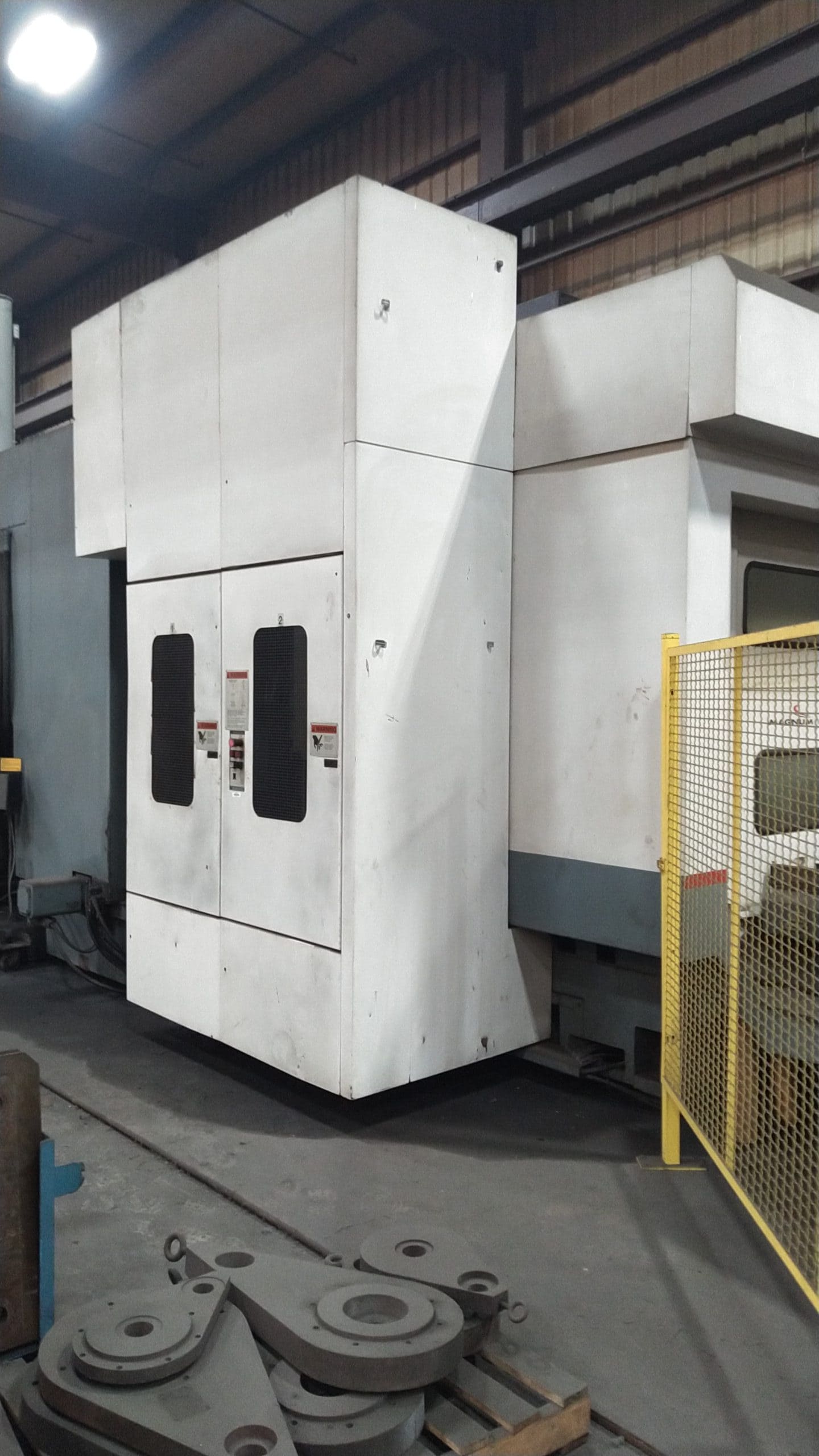 Cincinnati Milacron Magnum 1000 HMC, 1998 - 1000mm Pallets, Full 4th Axis