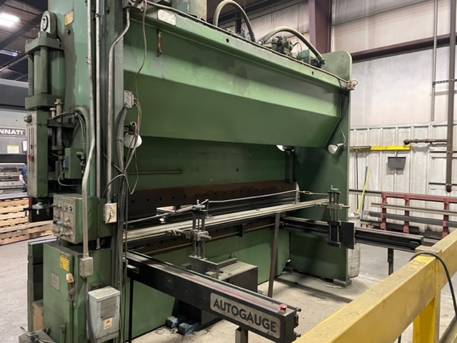 175 Ton x 12' Cincinnati 175CB x 10 CNC Press Brake - Image 2
