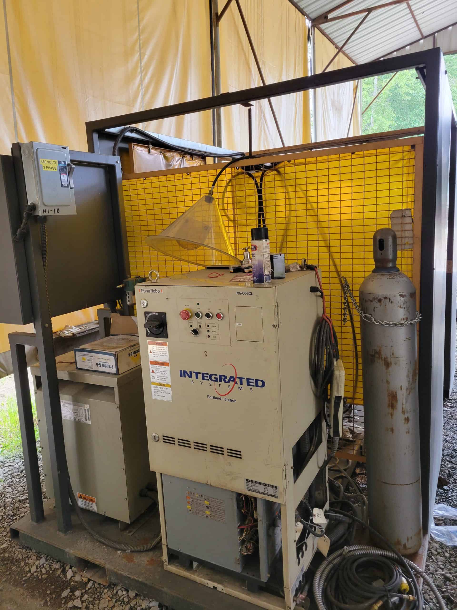 Panasonic AW-005CL 6 Axis Dual Envelope Weld Cell, 1997 - Pneumatic Table, Transformer Included (Unit 1) - Image 2
