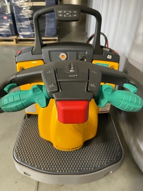 Jungheinrich ECR336A-48X27, 2019 - 8,000 lb. Cap. End Rider w/48"X27" Short Fork Tip, Very Low Usage Hours, Available Immediately - Image 3
