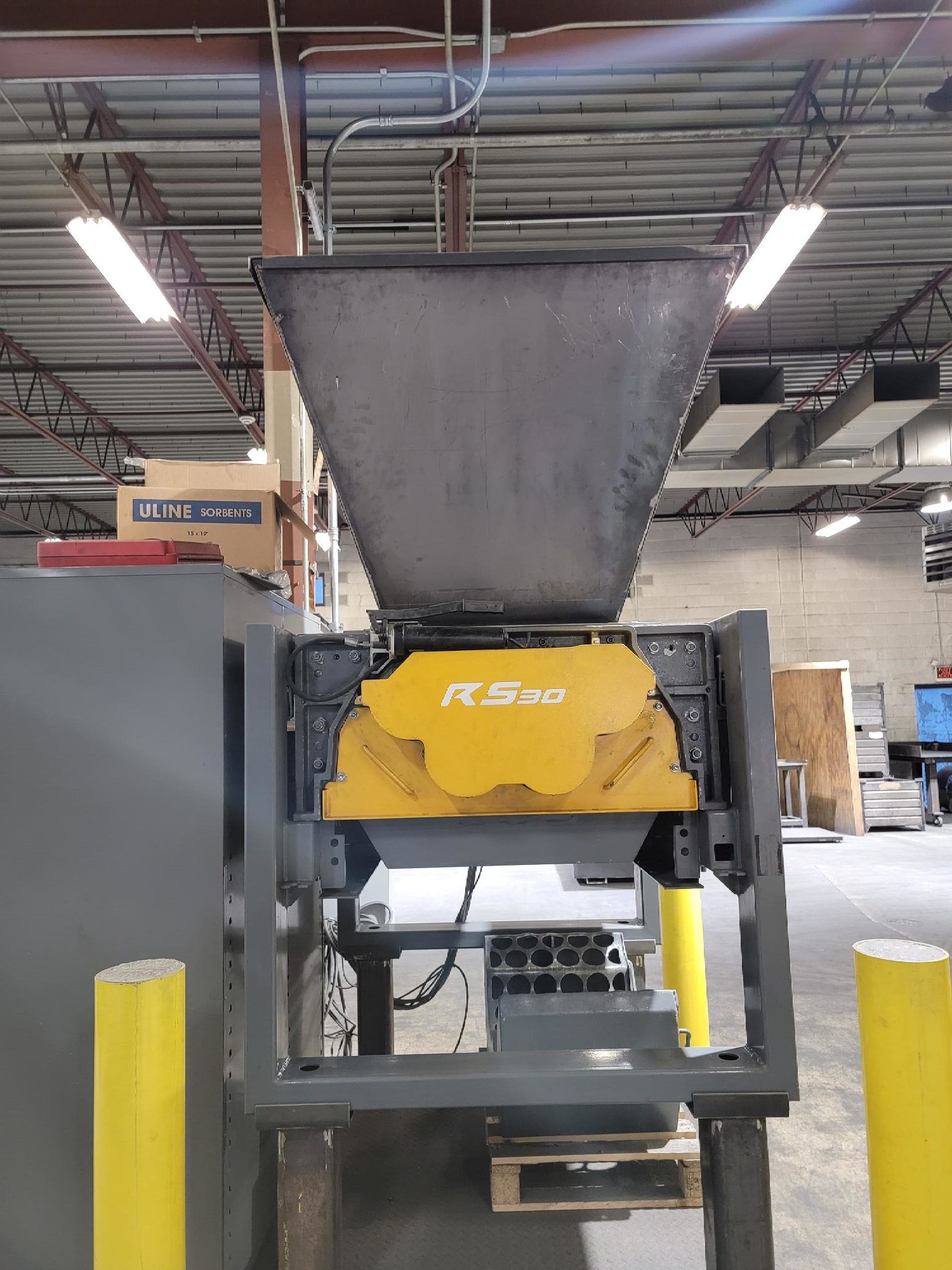 Untha RS30 Shredder, 2019- Very Low Hours