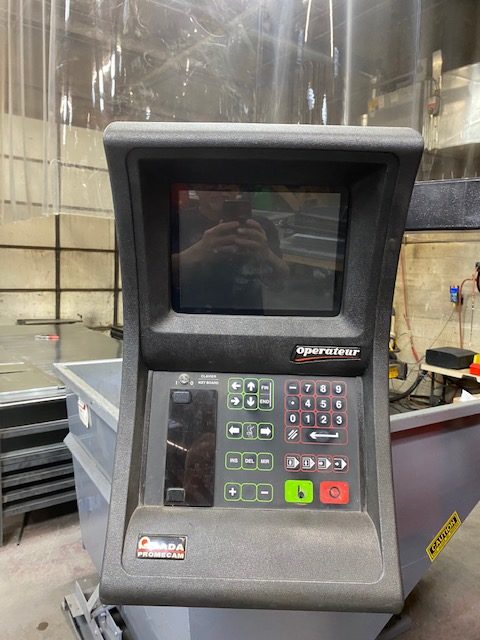 187 Ton x 13' Amada Promecam HFB 1704 CNC Press Brake 7-Axis, 1993 - Video, 30k of Tooling, New Spare Ram/Cylinder - Image 4