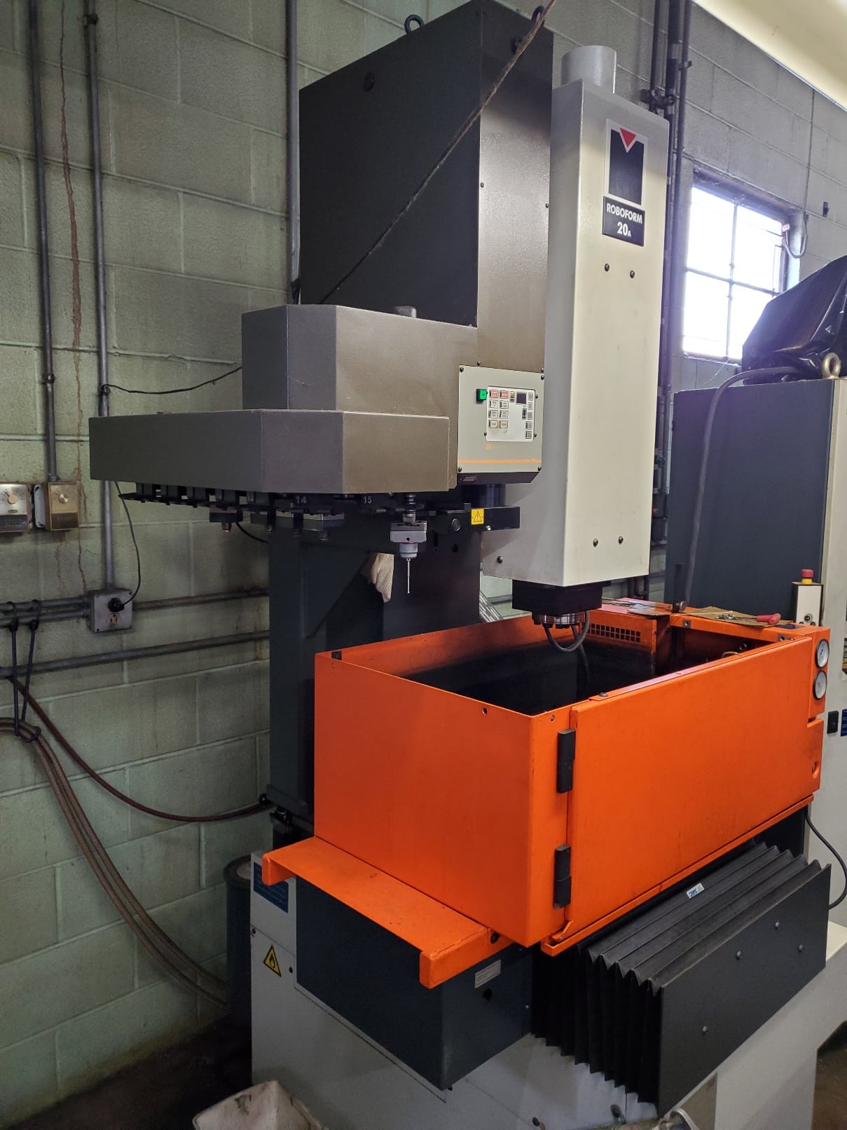 Charmilles Roboform 20A CNC - EDM Sinker with 3R, Available Immediately - Image 3