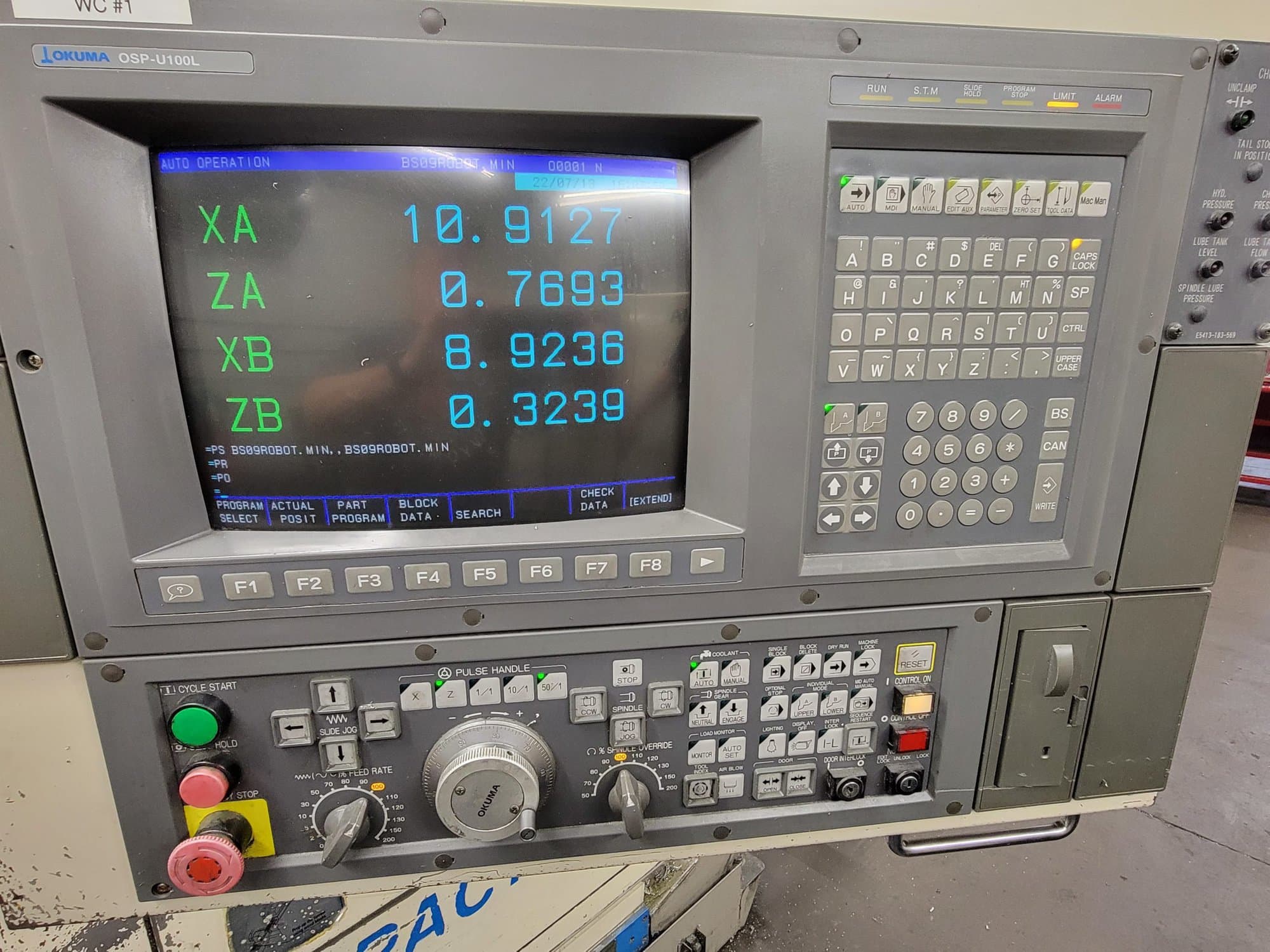 Okuma LU15 CNC Lathe, 2000 – Dual Turrets, Tooling Included, Chip Conveyor - Image 5
