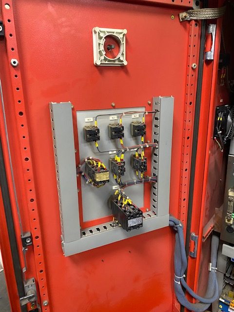 187 Ton x 13' Amada Promecam HFB 1704 CNC Press Brake 7-Axis, 1993 - Video, 30k of Tooling, New Spare Ram/Cylinder - Image 8