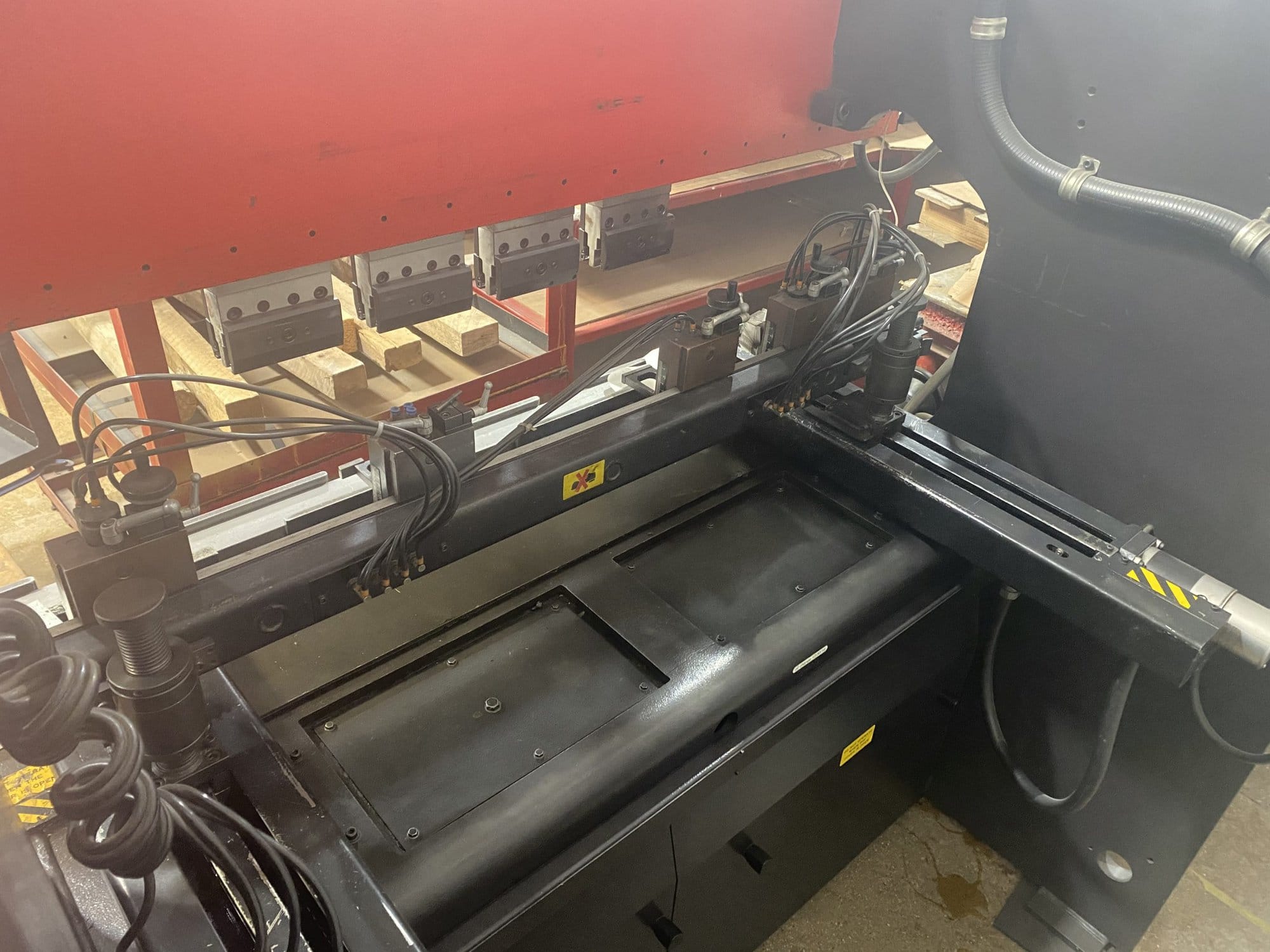 55 Ton x 6' Amada RG-50 CNC Press Brake, 1994 - NC9EXII CNC Control, 2 Axis Backgauge, Rebuilt July 2022 - Image 4