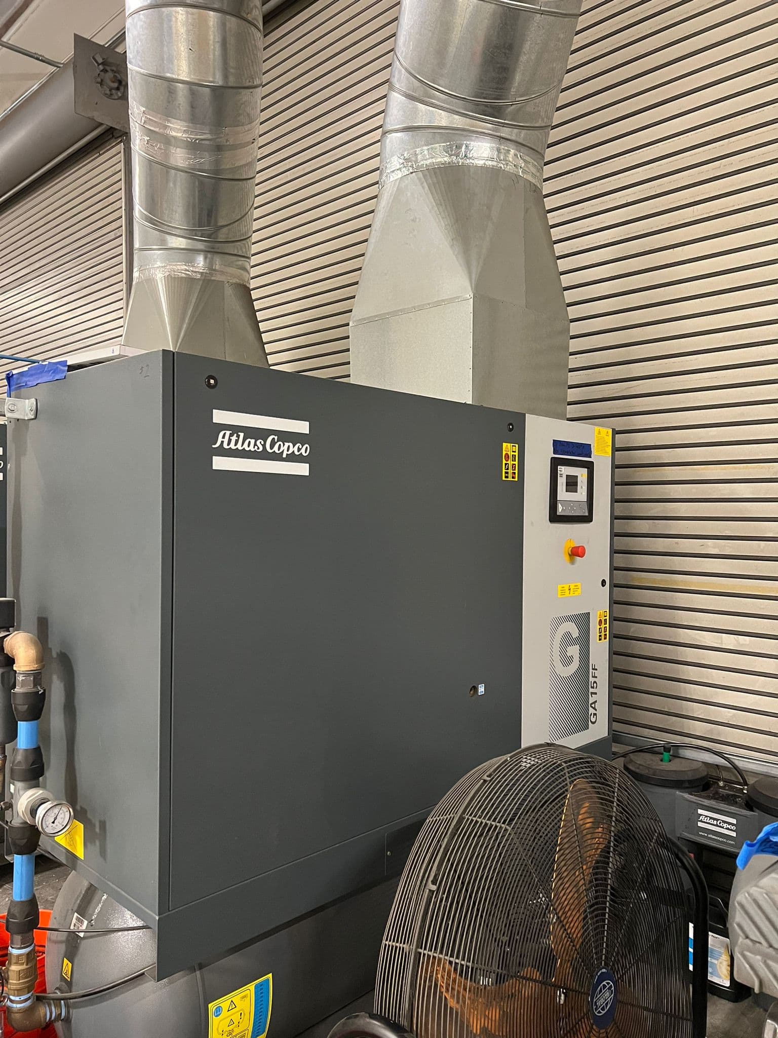 Atlas Copco GA15FF WorkPlace 20-HP 132 Gallon Rotary Screw Air Compressor w/ Dryer (208-230/460V 3-Phase), 2020 - Image 3