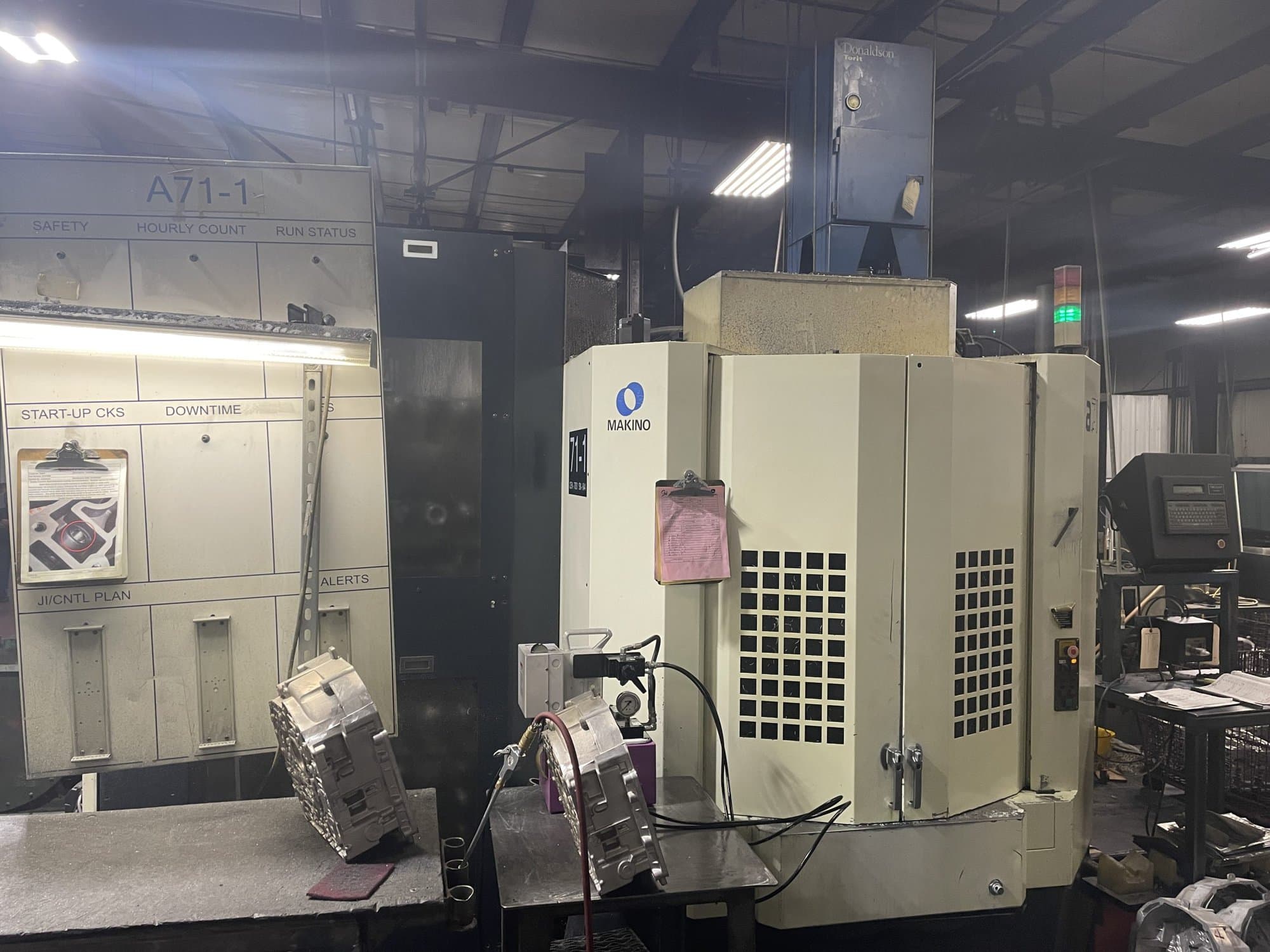 Makino A71 500mm HMC, 2009 - Full 4th Axis, Hi Pressure TSC, Live Hydraulics - Image 10