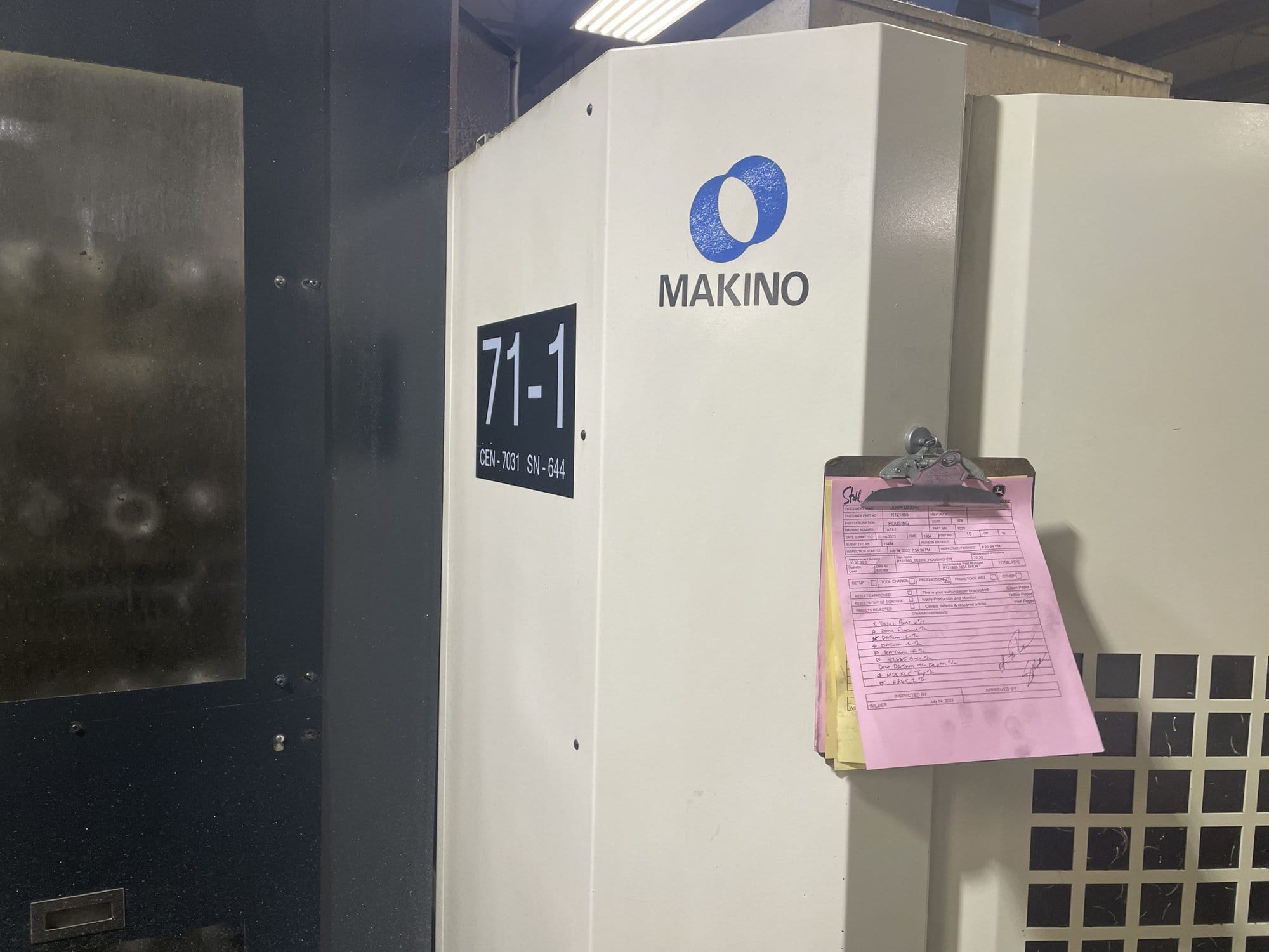 Makino A71 500mm HMC, 2009 - Full 4th Axis, Hi Pressure TSC, Live Hydraulics - Image 3