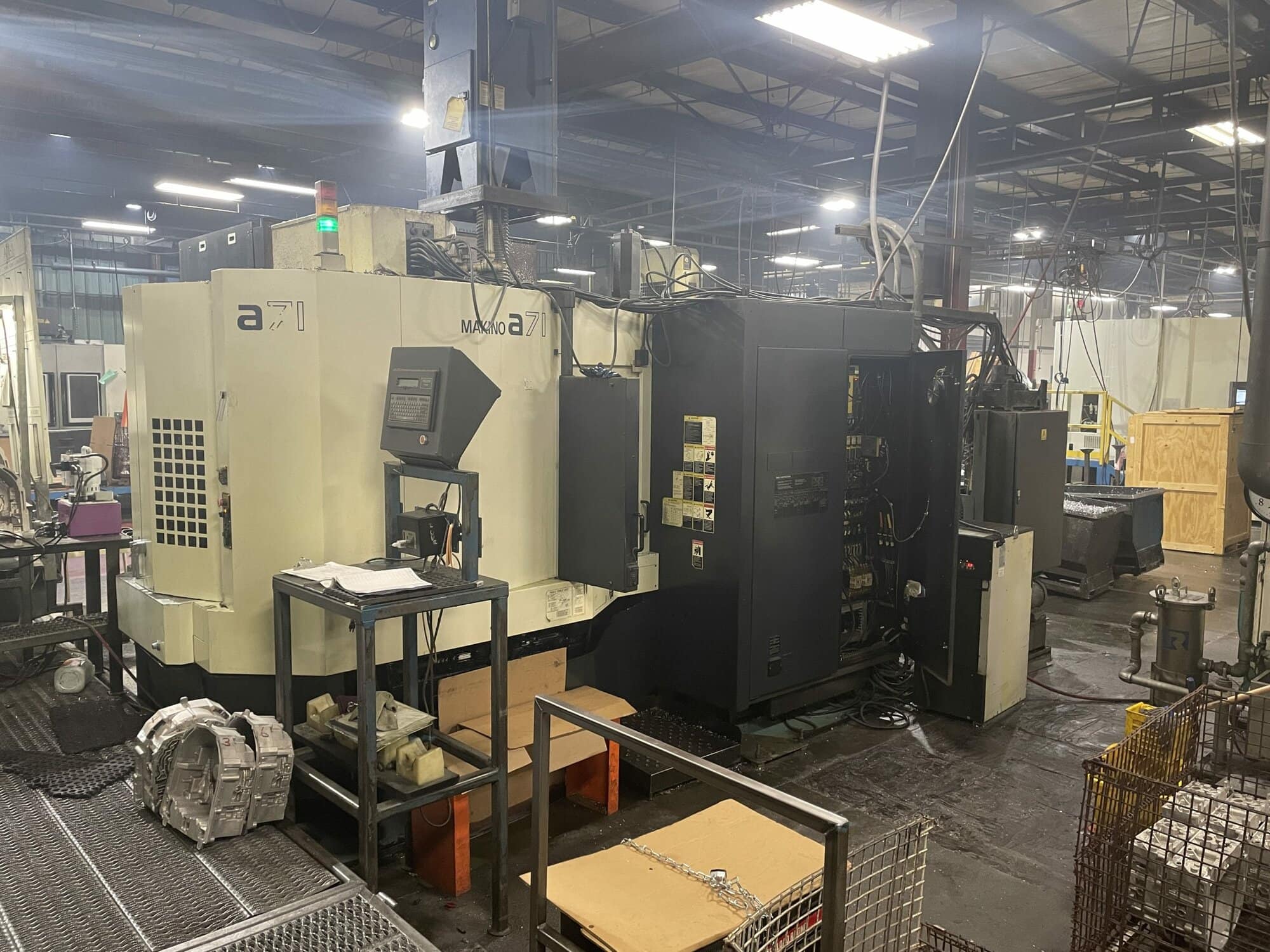Makino A71 500mm HMC, 2009 - Full 4th Axis, Hi Pressure TSC, Live Hydraulics - Image 5