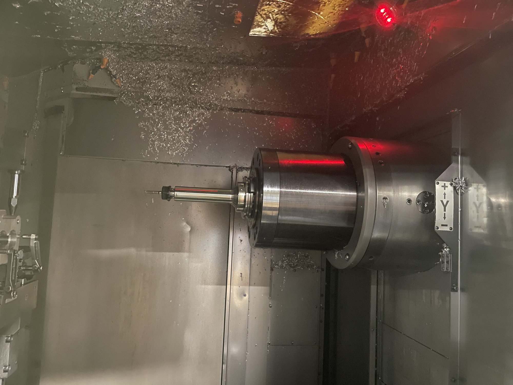 Makino A71 500mm HMC, 2009 - Full 4th Axis, Hi Pressure TSC, Live Hydraulics, Pre Removal Offers Accepted - Image 4