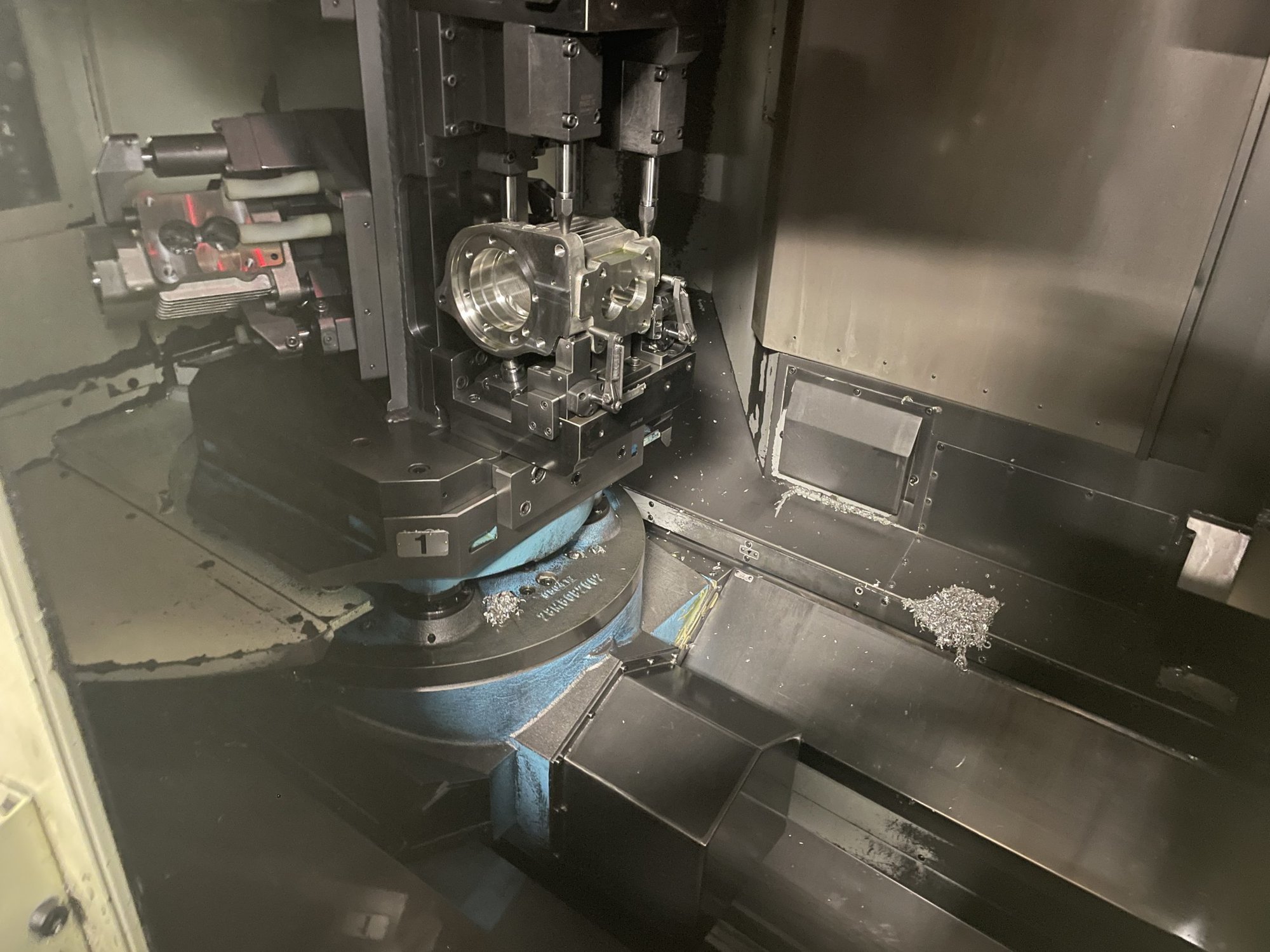 Makino A71 500mm HMC, 2009 - Full 4th Axis, Hi Pressure TSC, Live Hydraulics, Pre Removal Offers Accepted - Image 5
