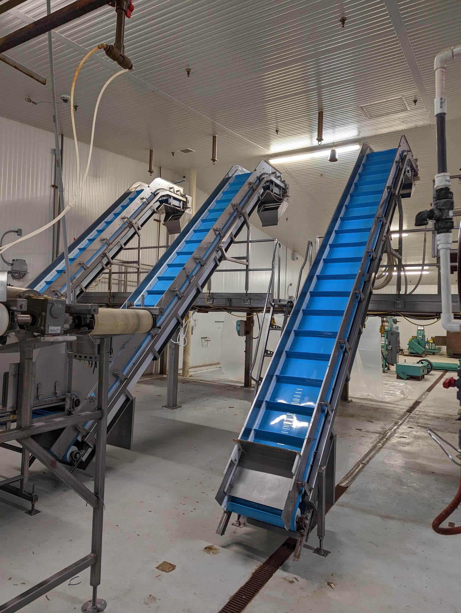 22' x 24" Incline/Vertical Conveyor