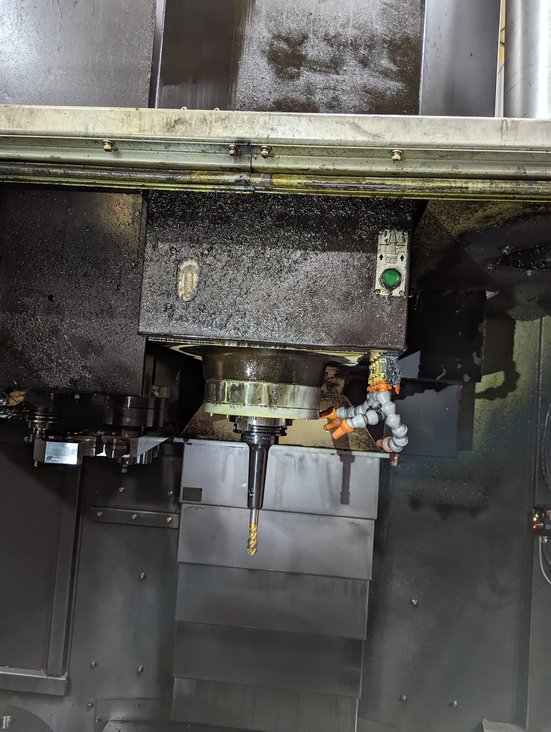 Toyoda FV1165 VMC, 2014 - 1000psi TSC , Auto Door System, Fanuc Control, Renishaw Probe - Image 7